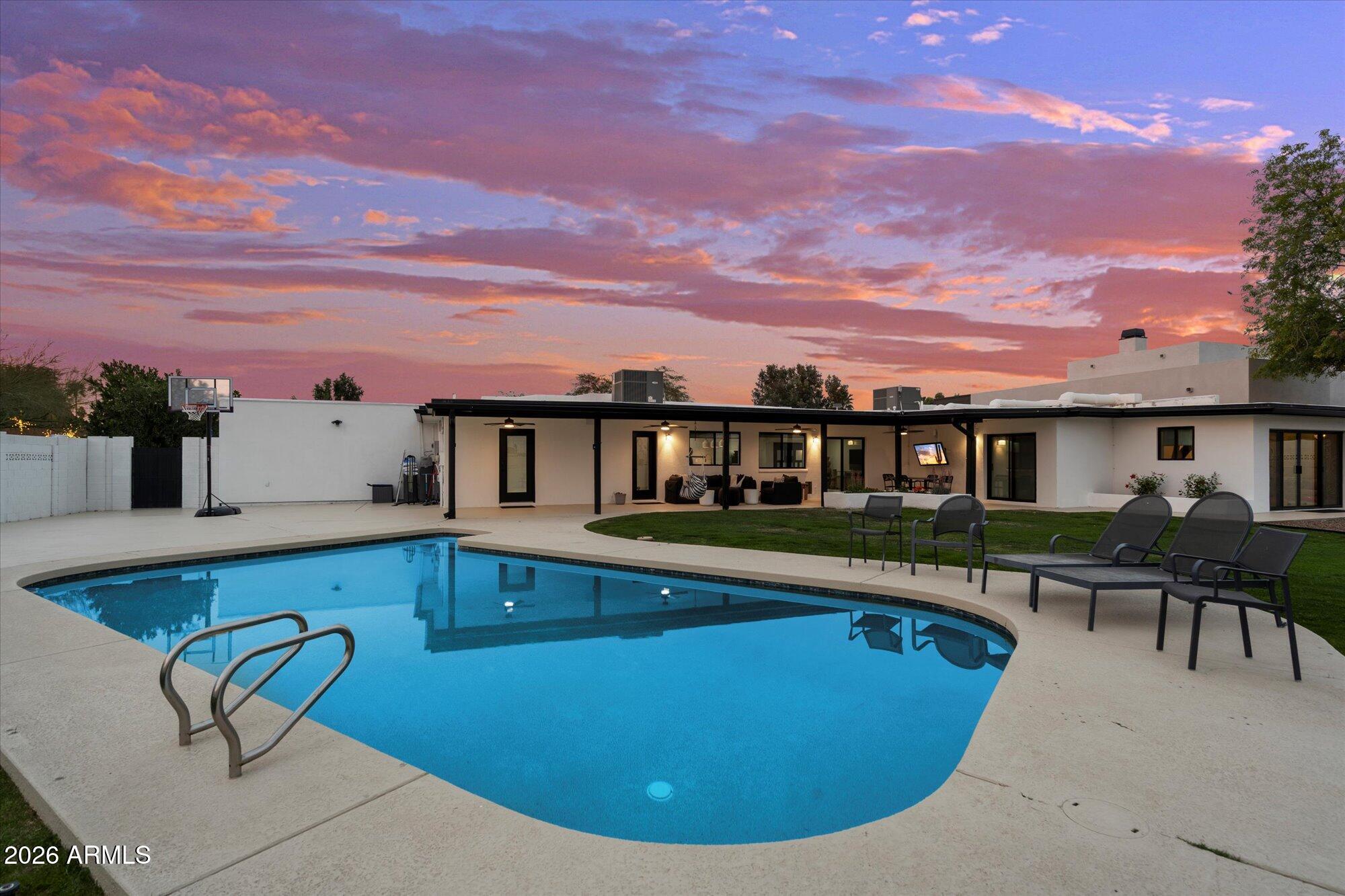 5429 E BLOOMFIELD Road