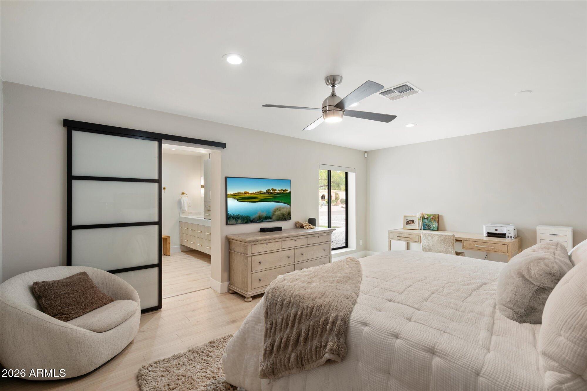 5429 E BLOOMFIELD Road