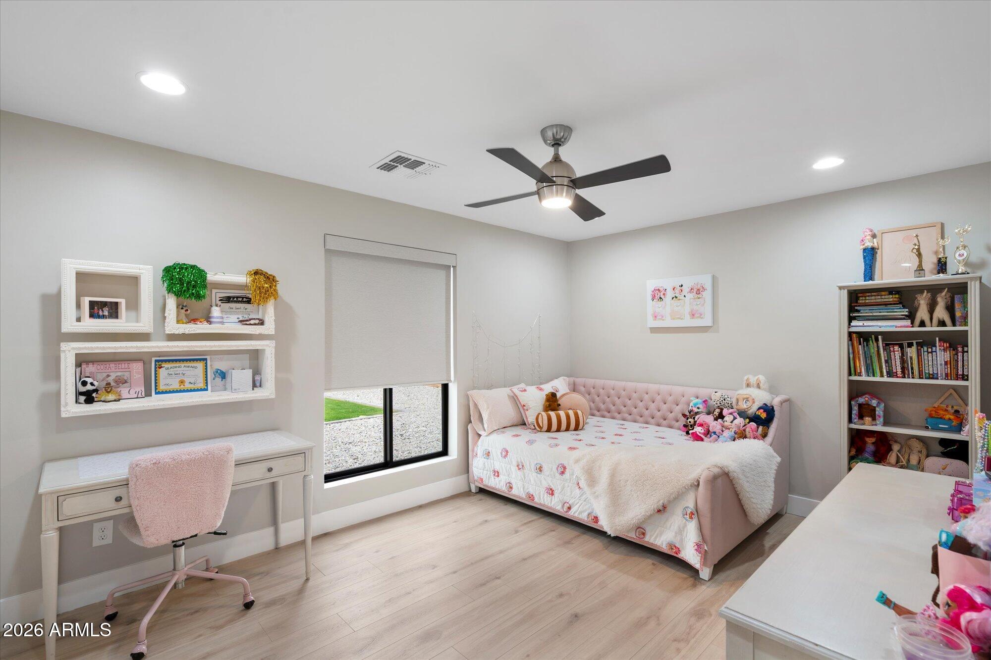 5429 E BLOOMFIELD Road