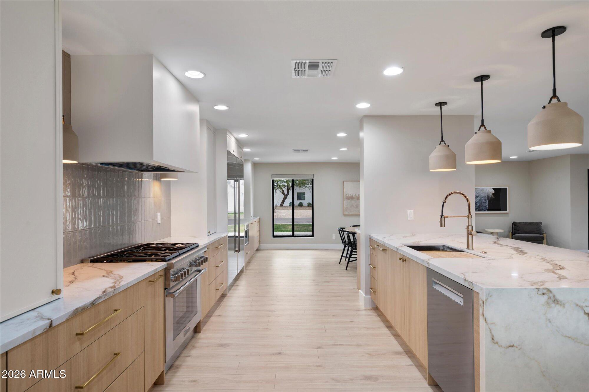 5429 E BLOOMFIELD Road