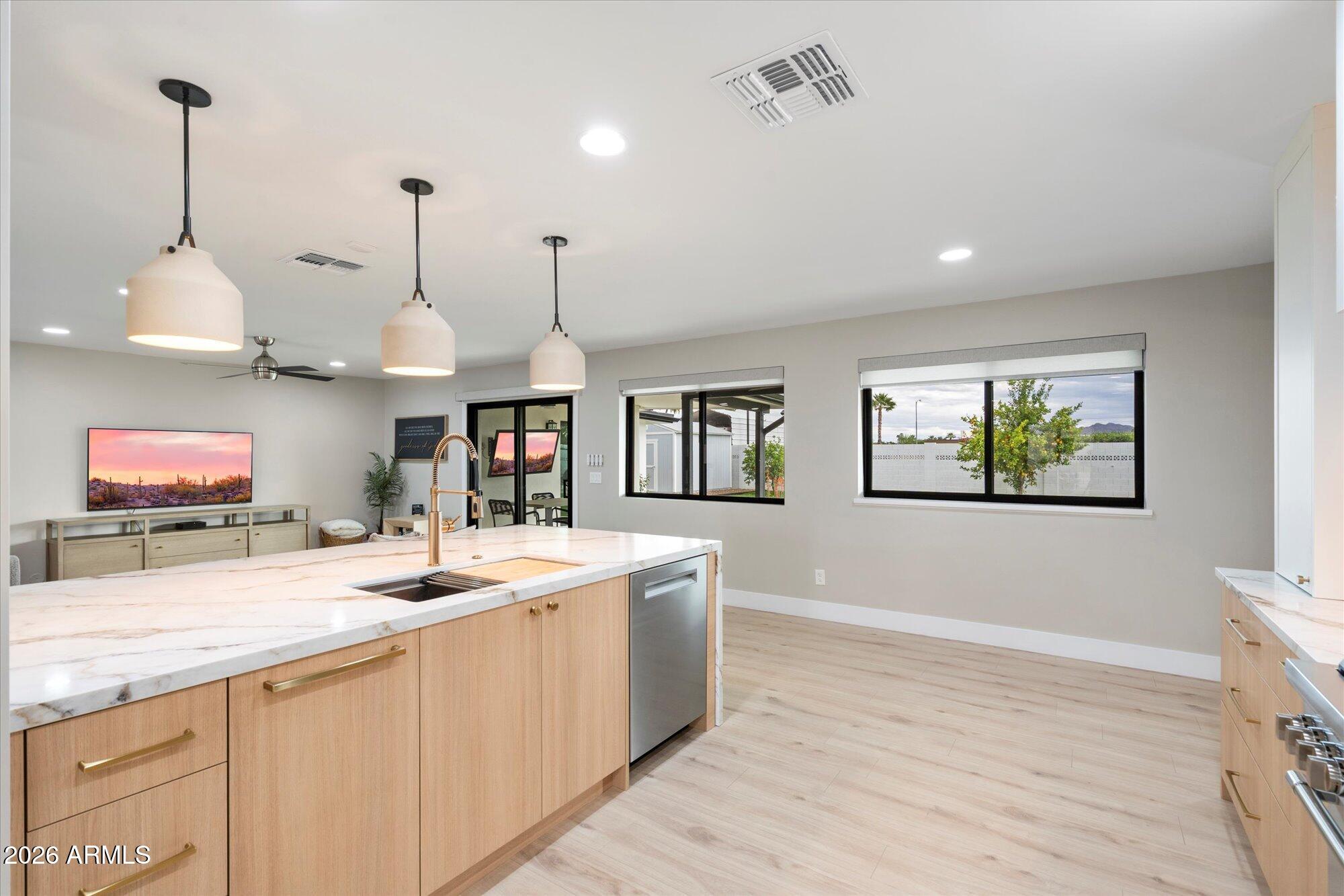 5429 E BLOOMFIELD Road