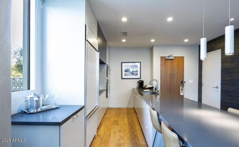 5455 E LINCOLN Drive 2001