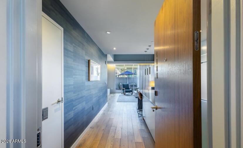 5455 E LINCOLN Drive 2001