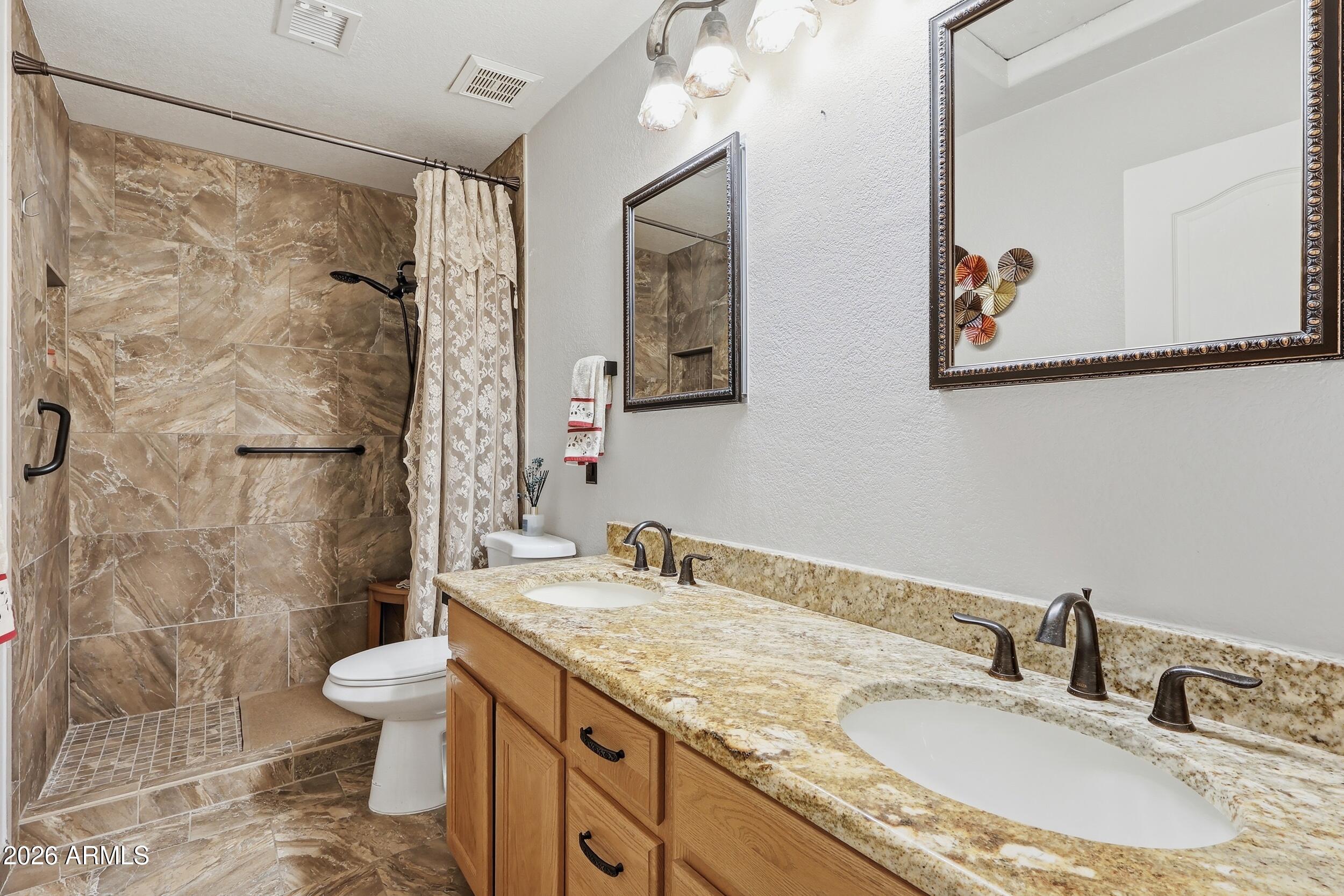 1802 S BRENTWOOD Place