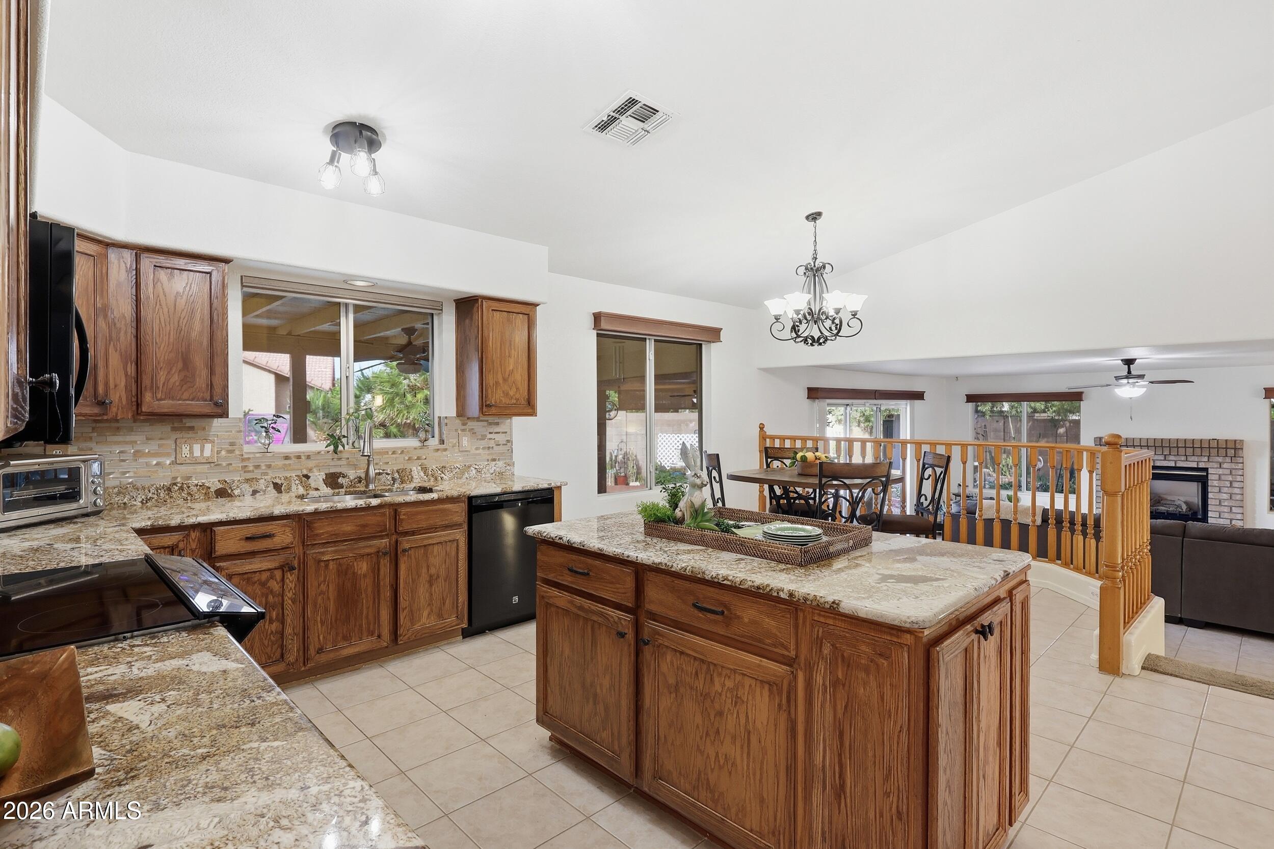 1802 S BRENTWOOD Place