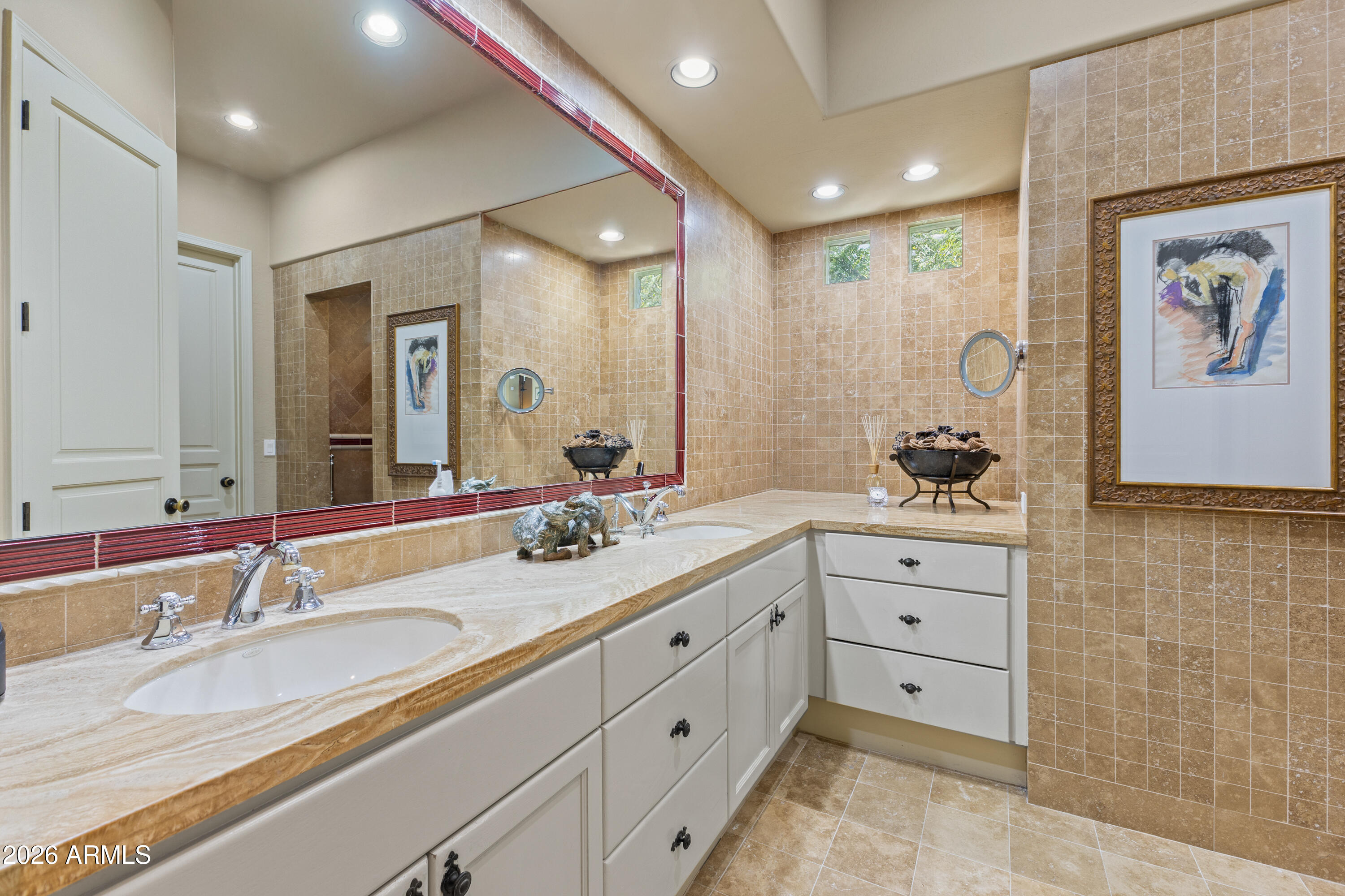 10180 E COCHISE Drive