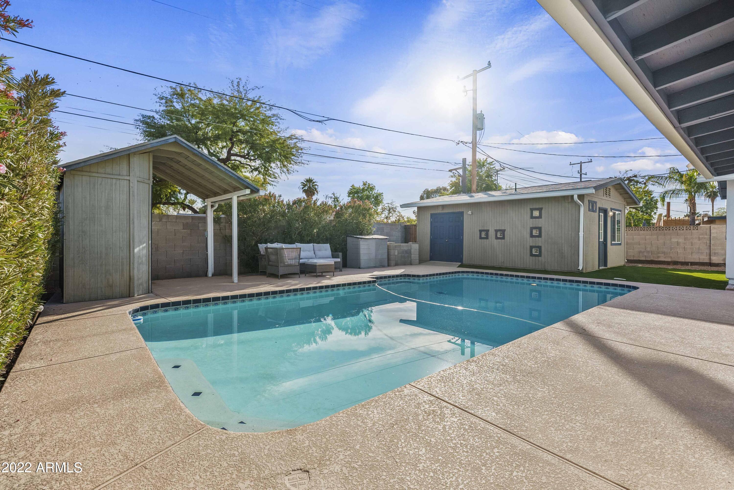 6551 E 5TH Street