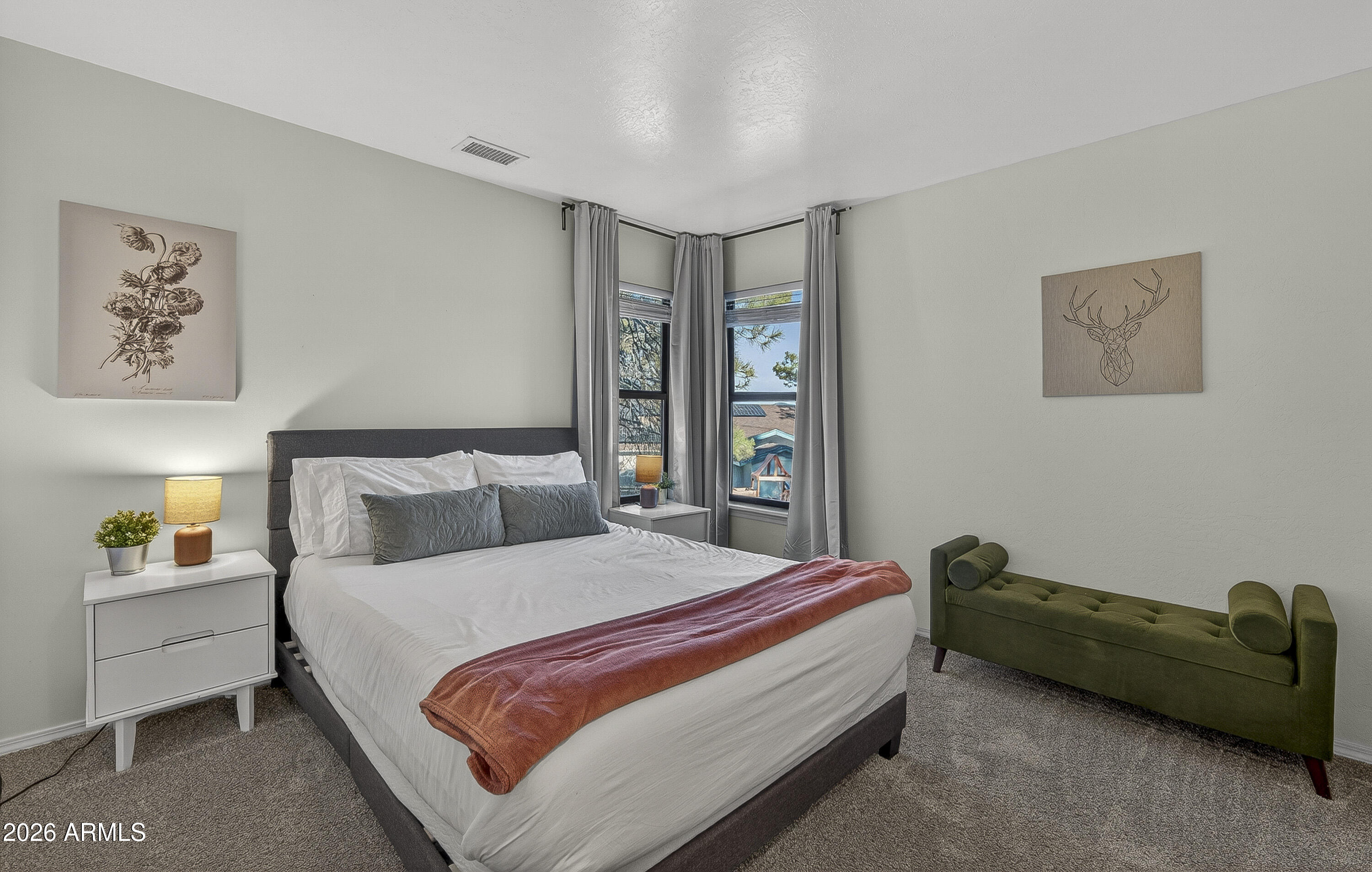 4172 E Broken Rock Loop