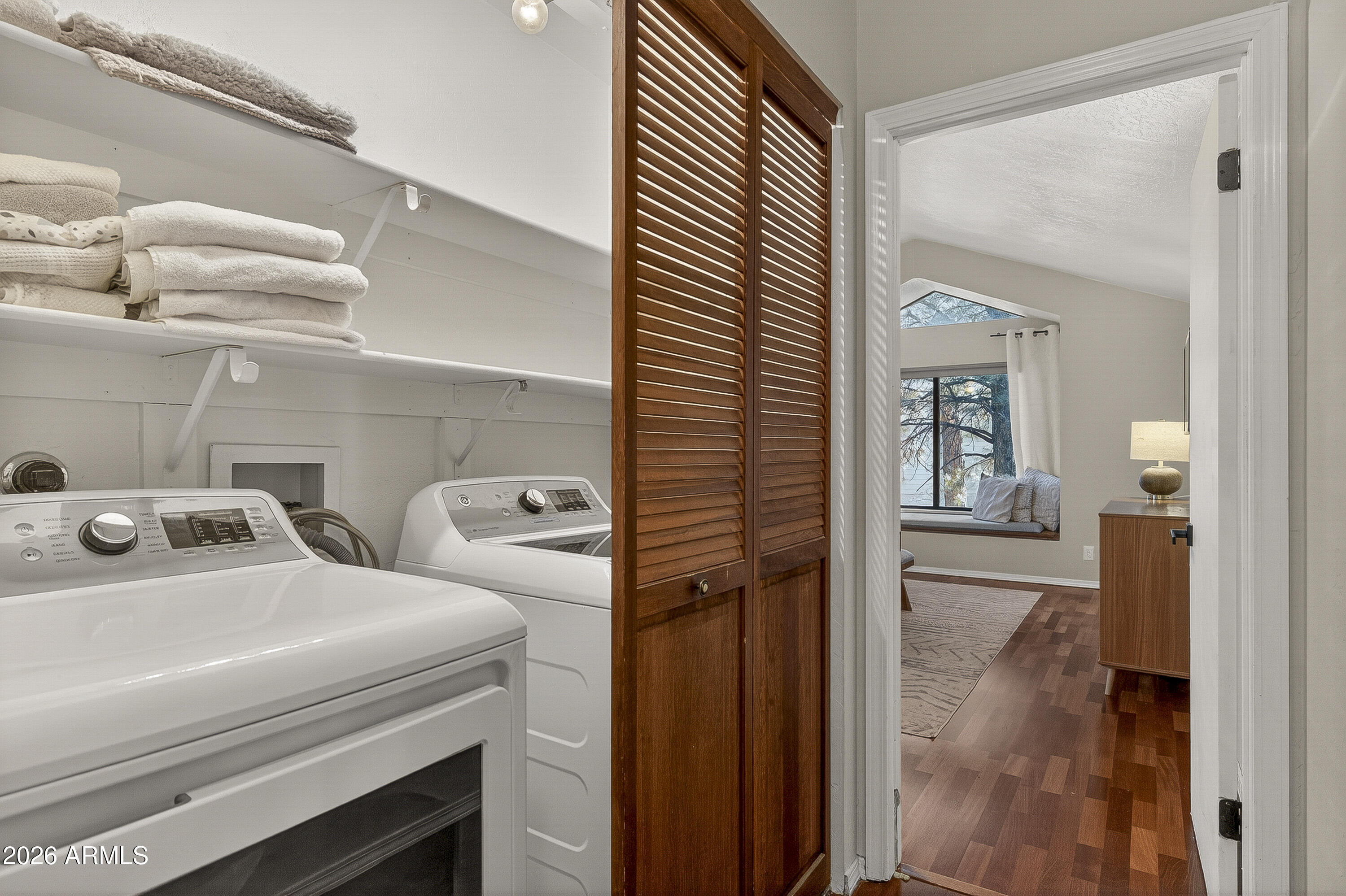 4172 E Broken Rock Loop