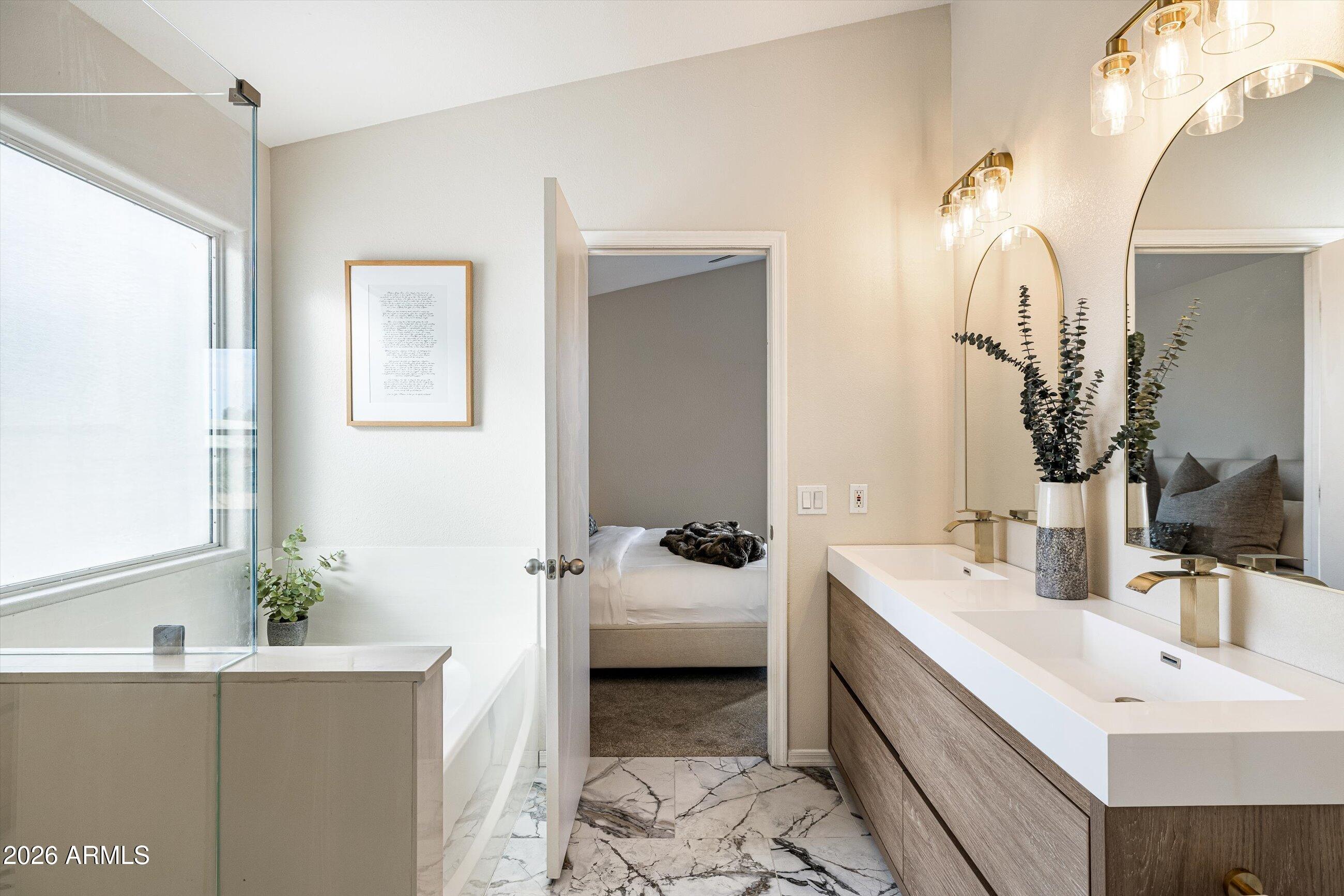 4758 E CHARLESTON Avenue