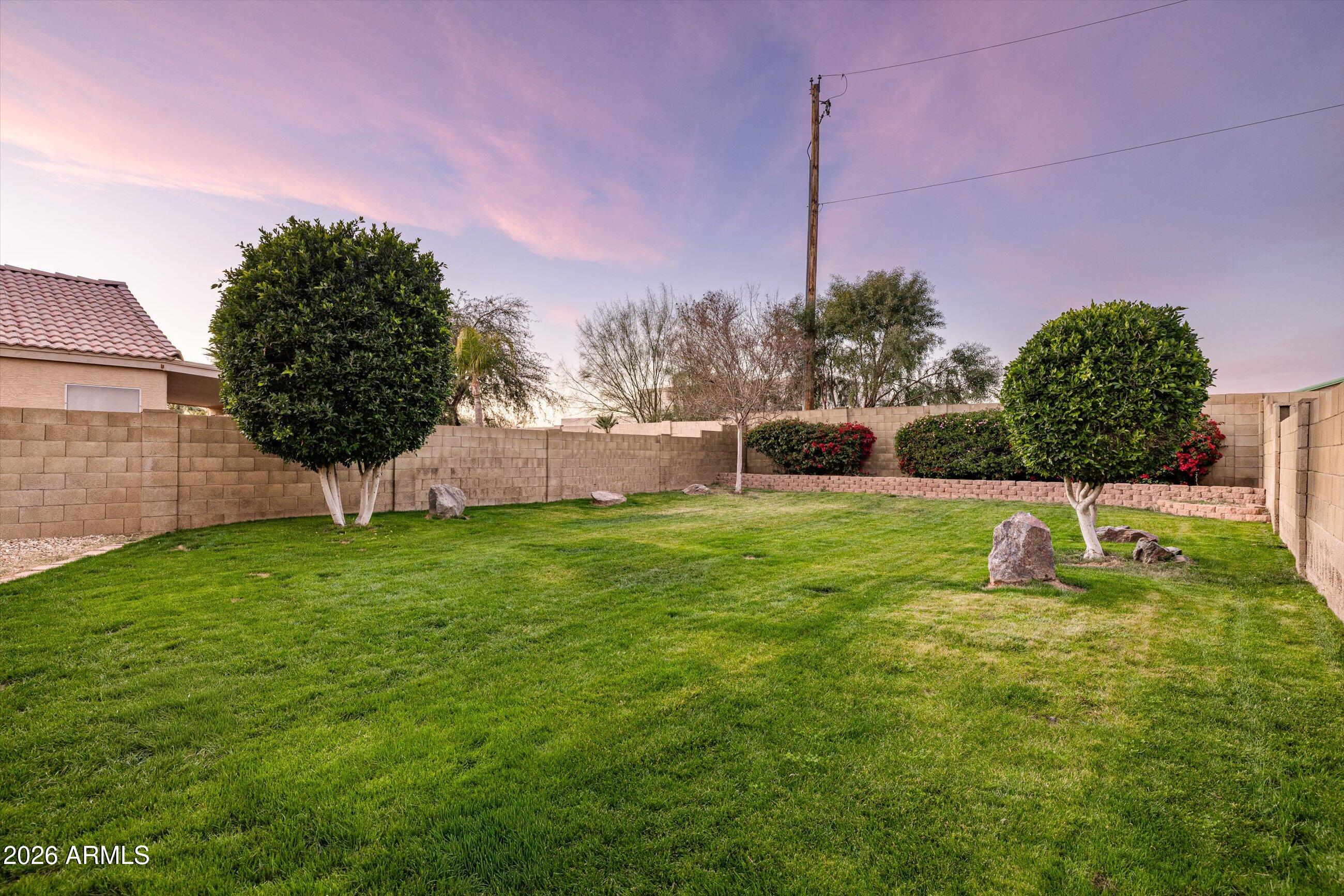 4758 E CHARLESTON Avenue