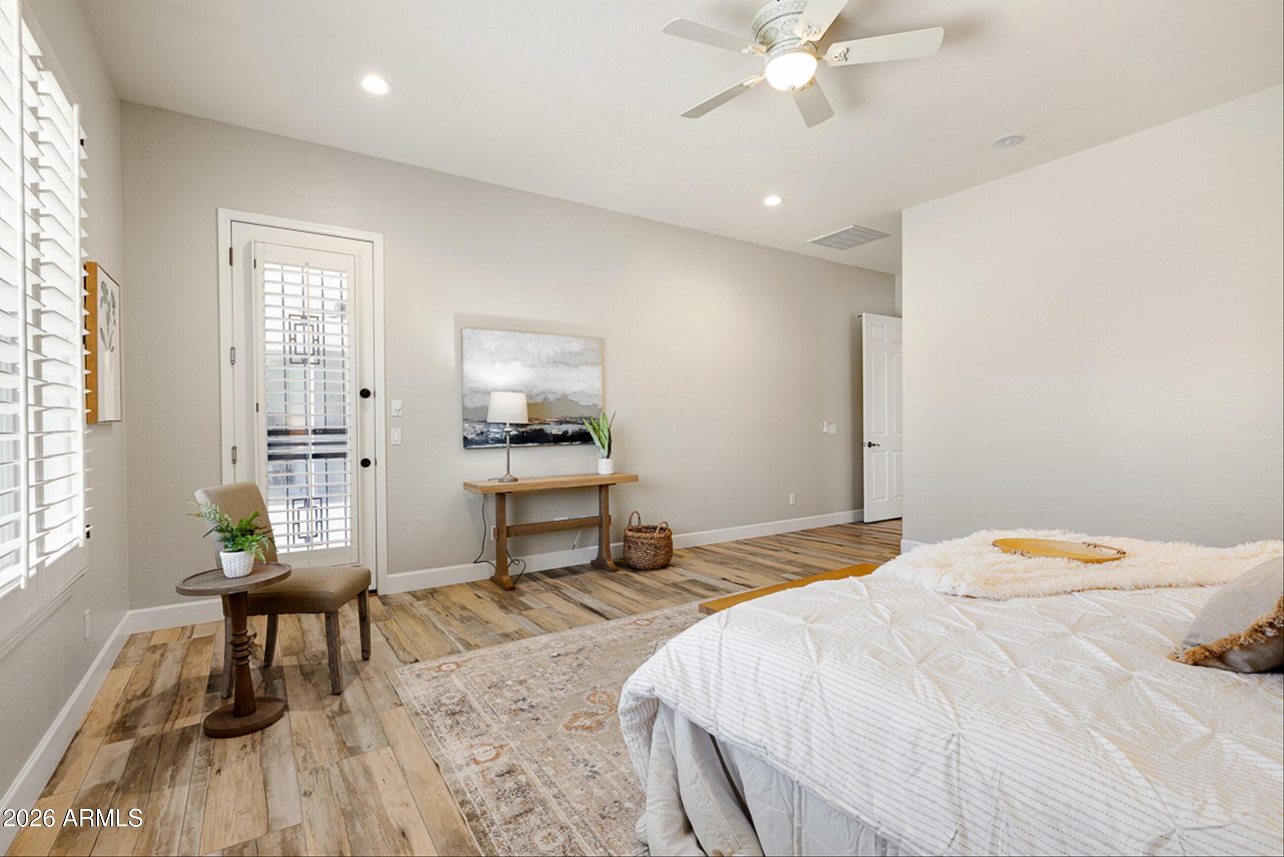 1613 W KAIBAB Drive