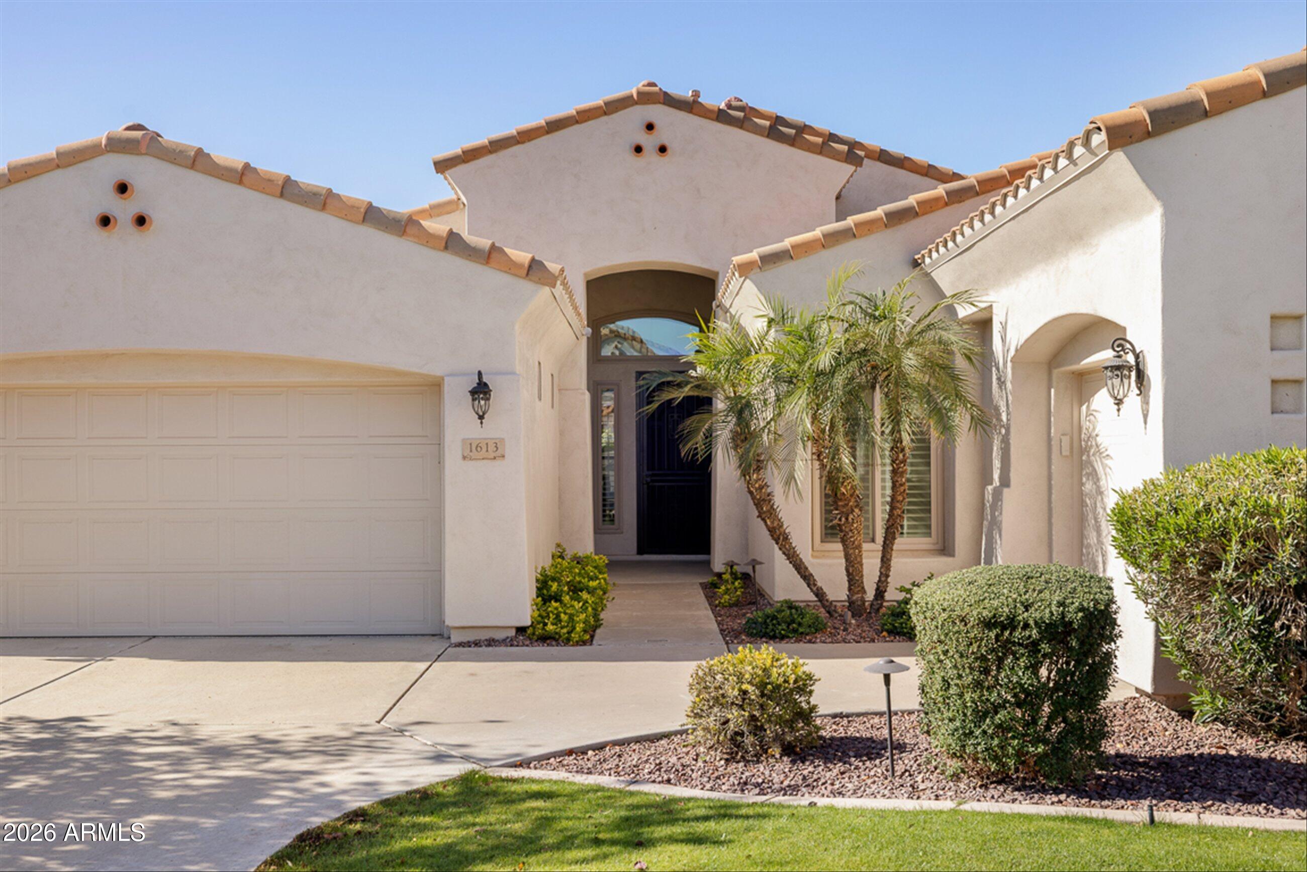 1613 W KAIBAB Drive