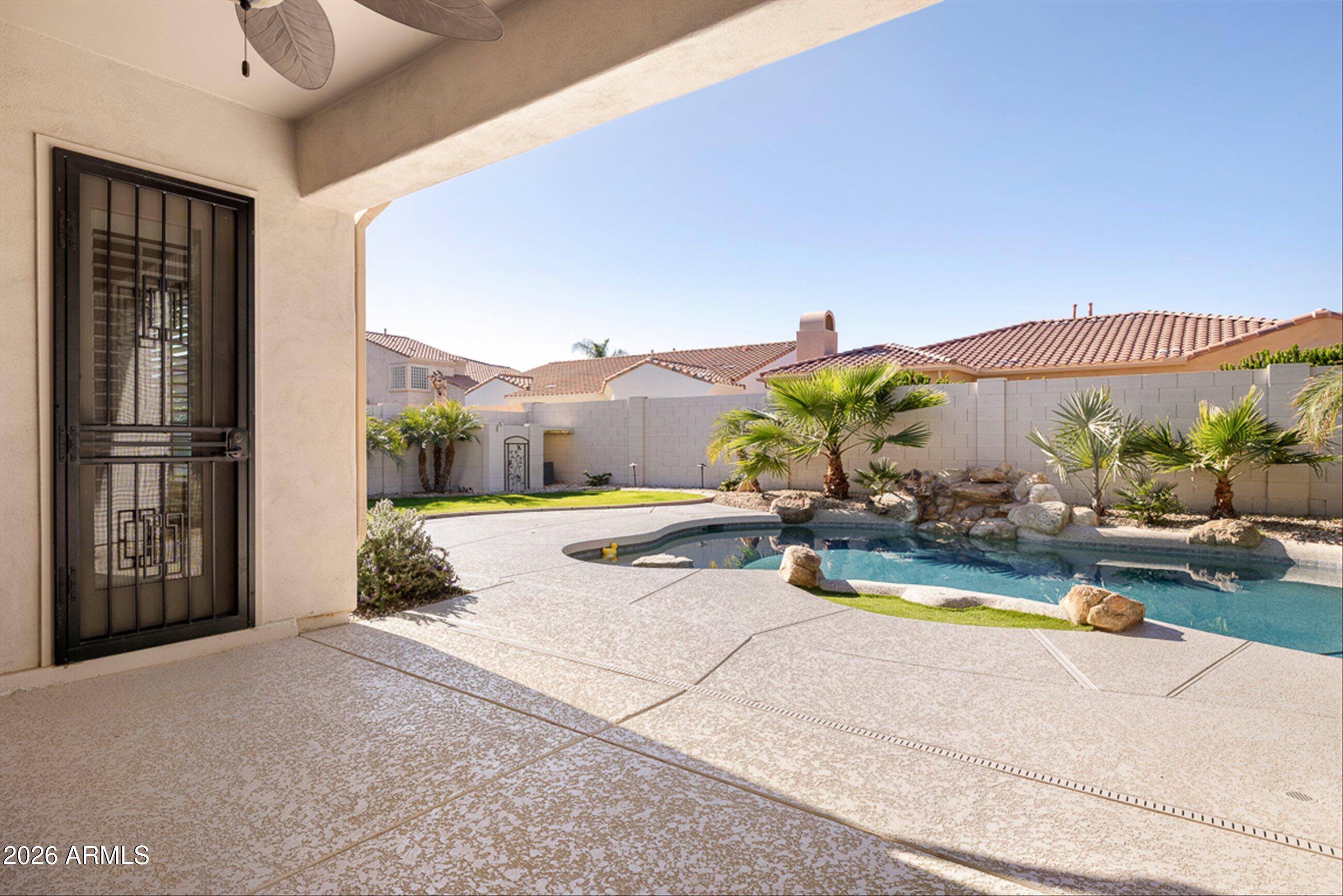 1613 W KAIBAB Drive
