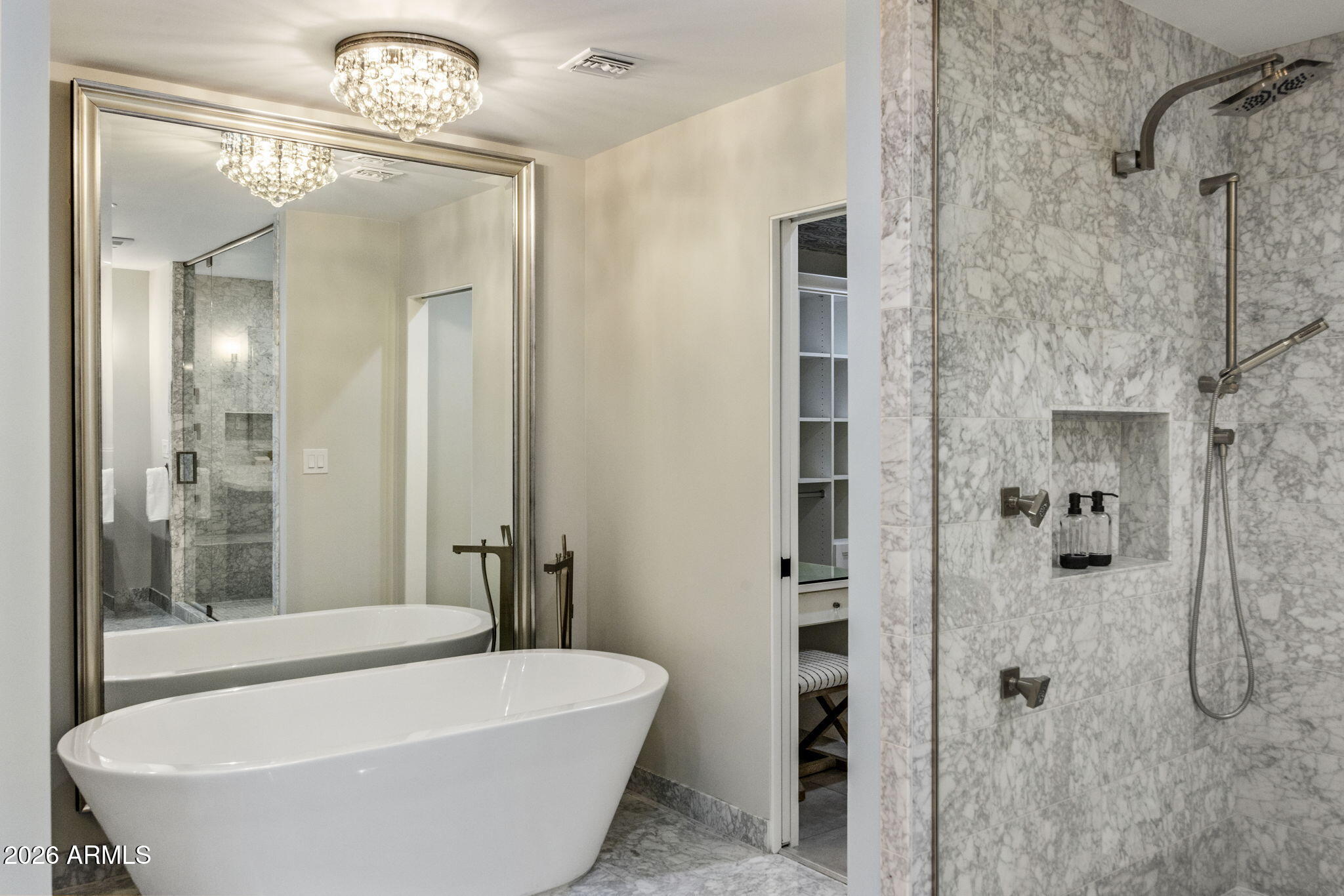 5518 E ROCKRIDGE Road