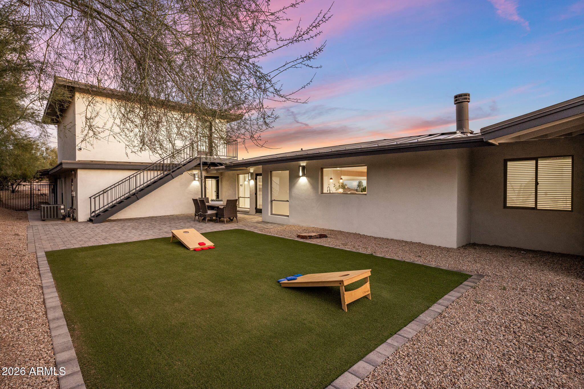 5518 E ROCKRIDGE Road