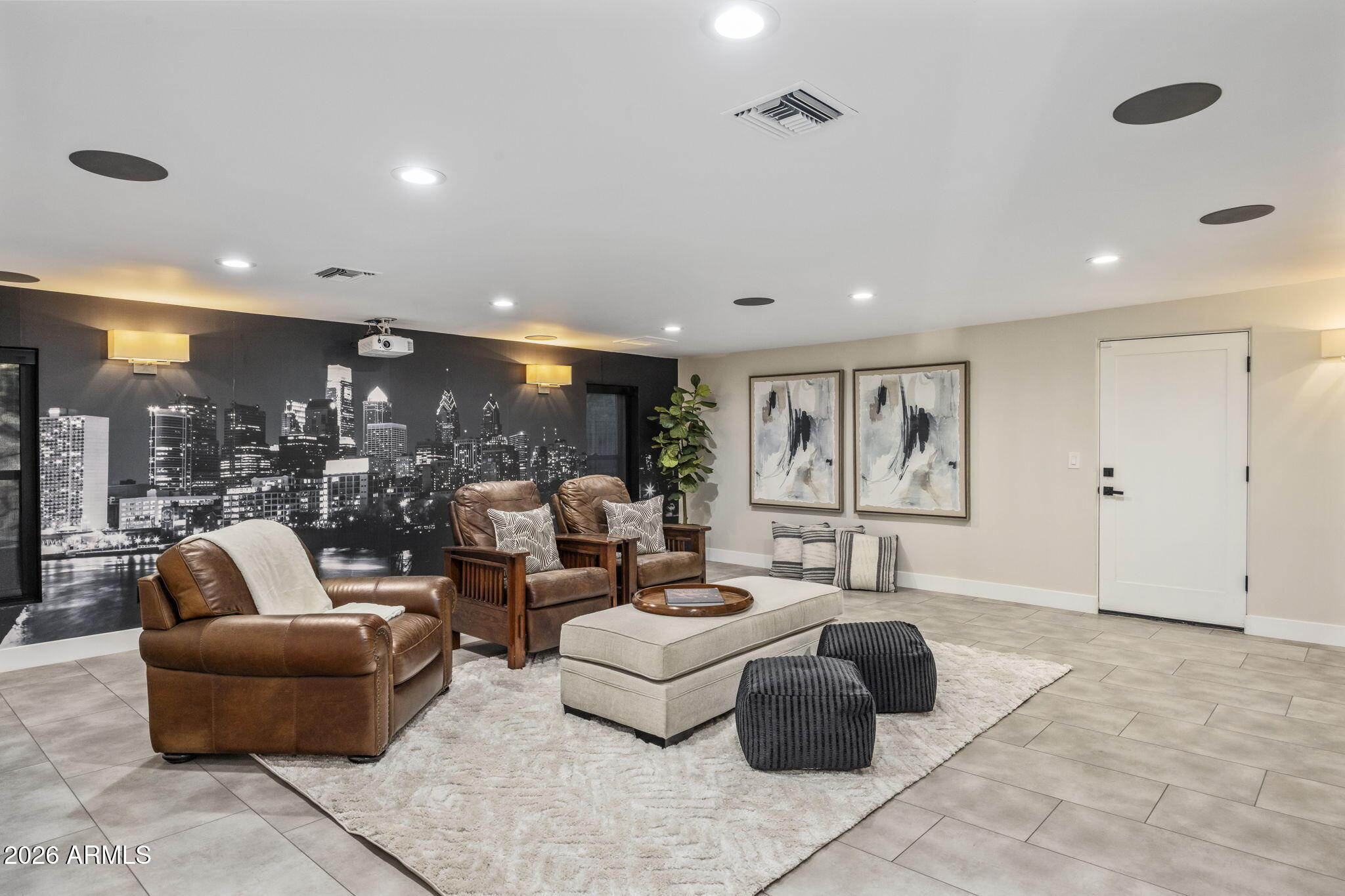 5518 E ROCKRIDGE Road