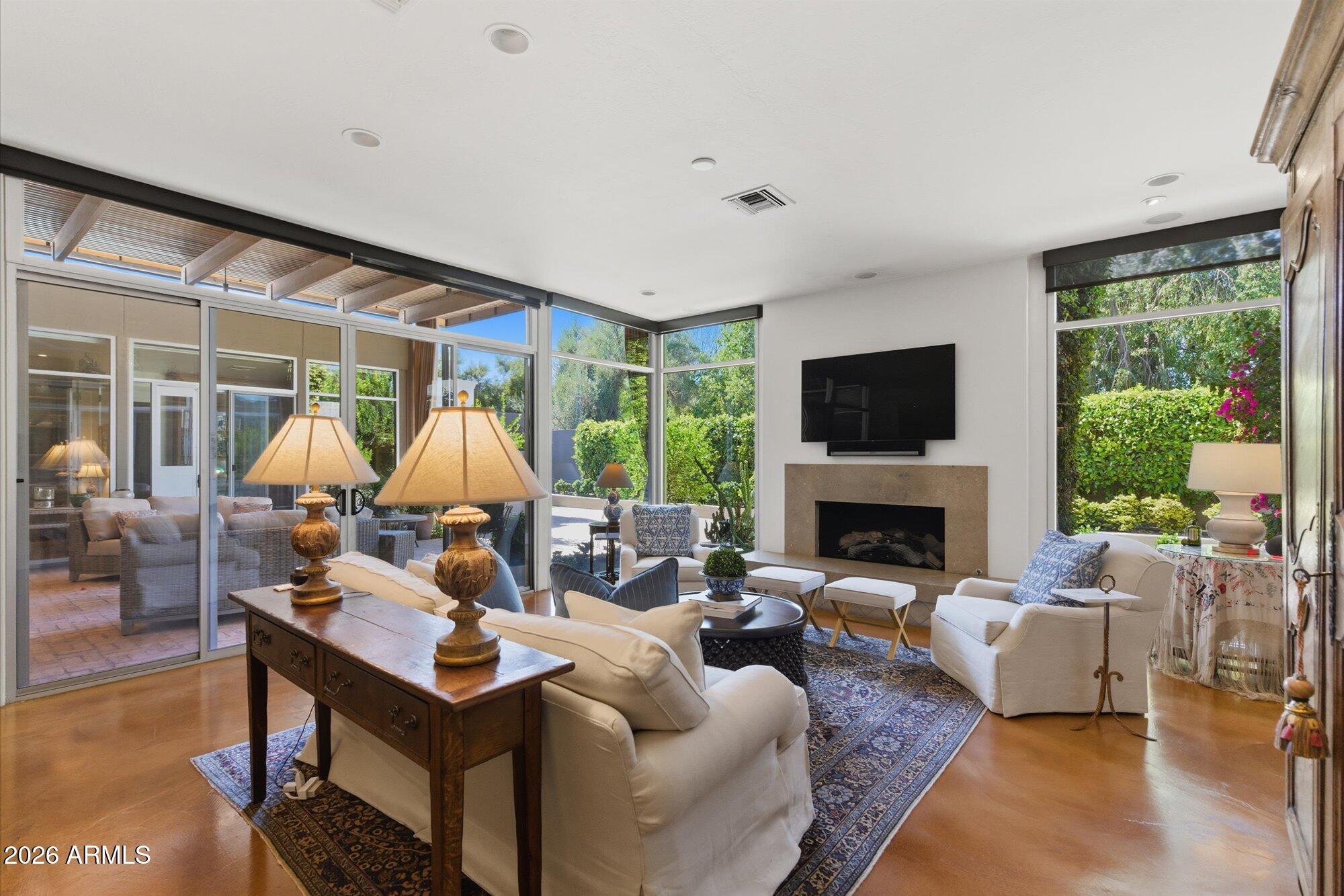 5652 N SCOTTSDALE Road