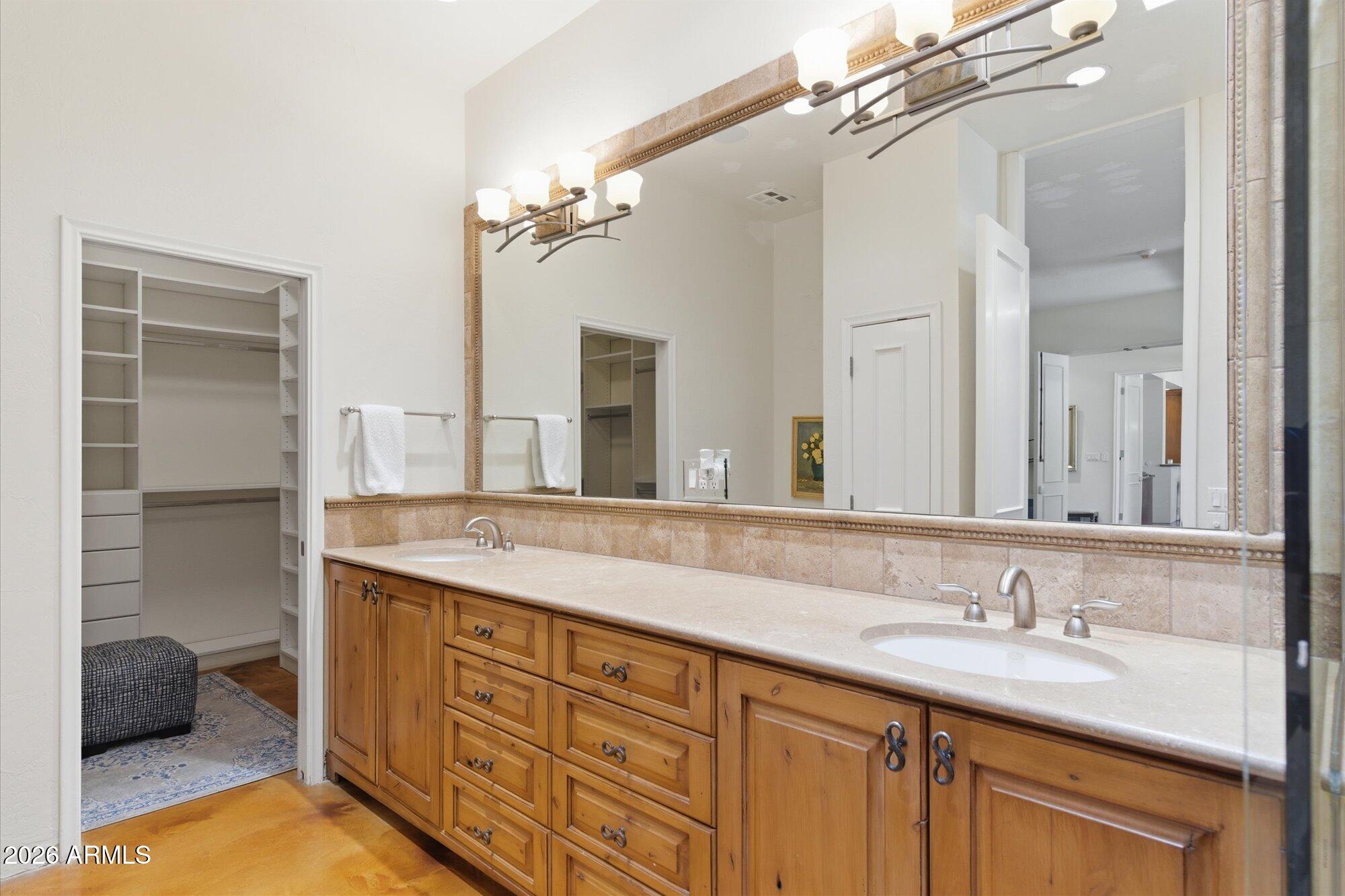 5652 N SCOTTSDALE Road