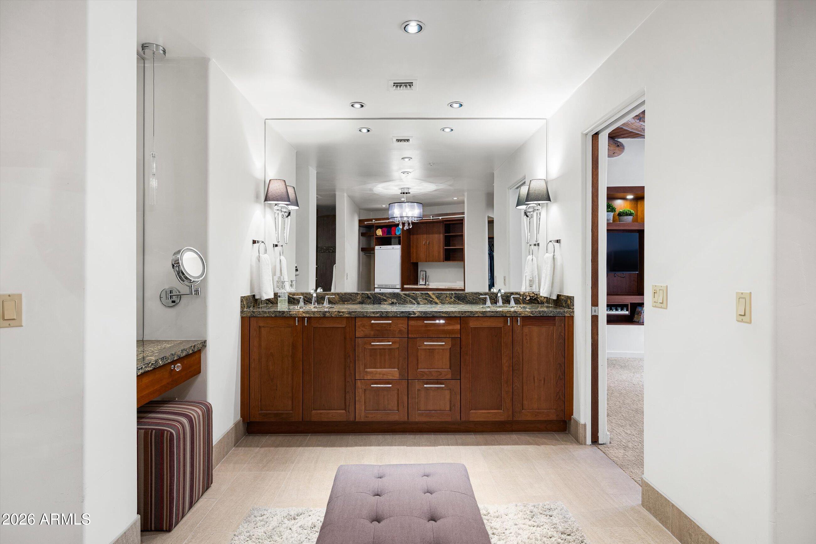 6711 E CAMELBACK Road 3