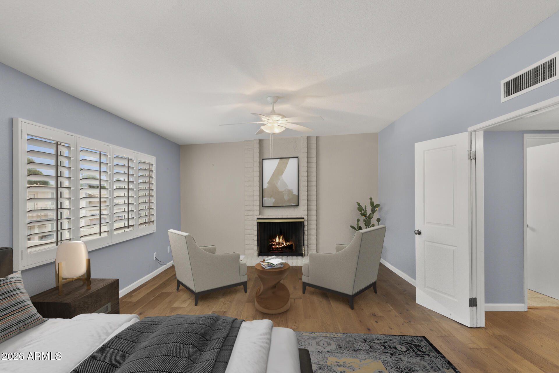 1331 E NORTHSHORE Drive