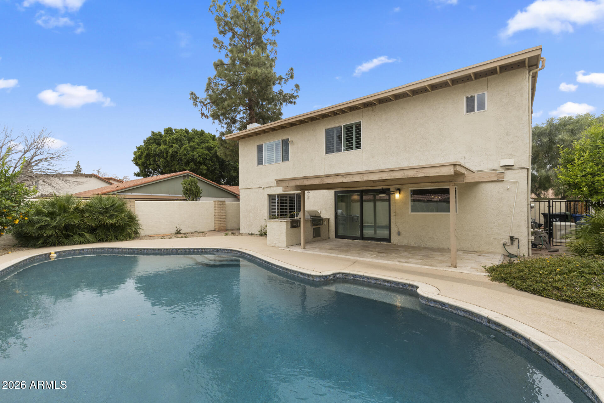 1331 E NORTHSHORE Drive