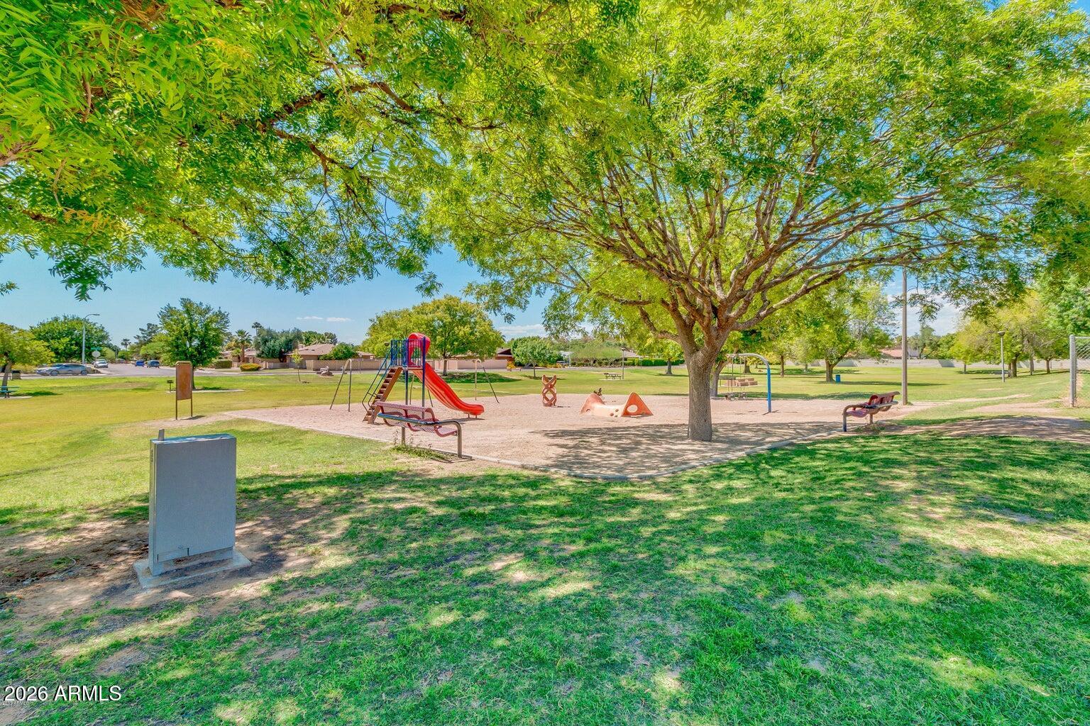 1331 E NORTHSHORE Drive