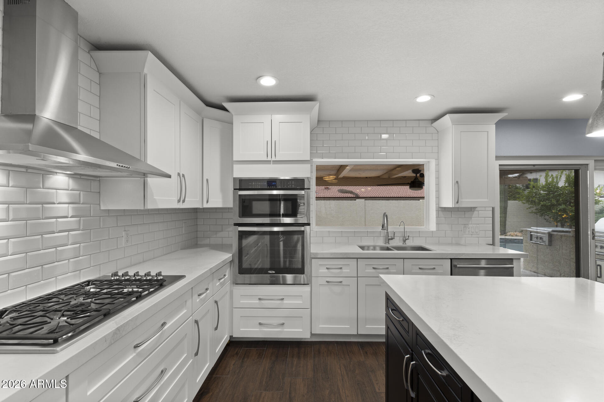 1331 E NORTHSHORE Drive