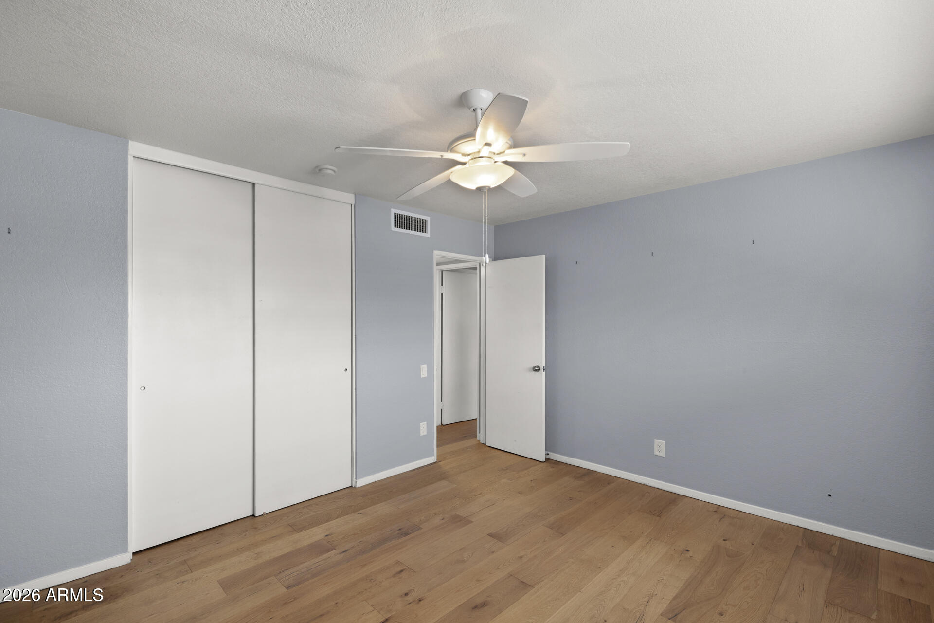 1331 E NORTHSHORE Drive