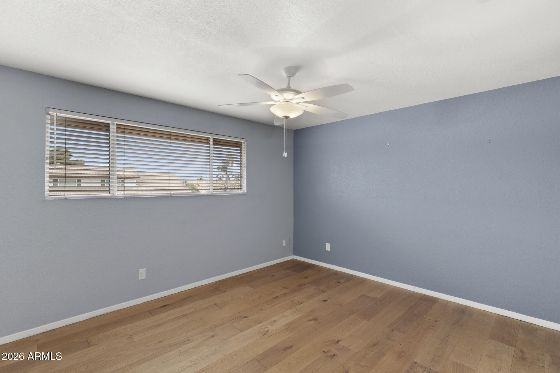 1331 E NORTHSHORE Drive