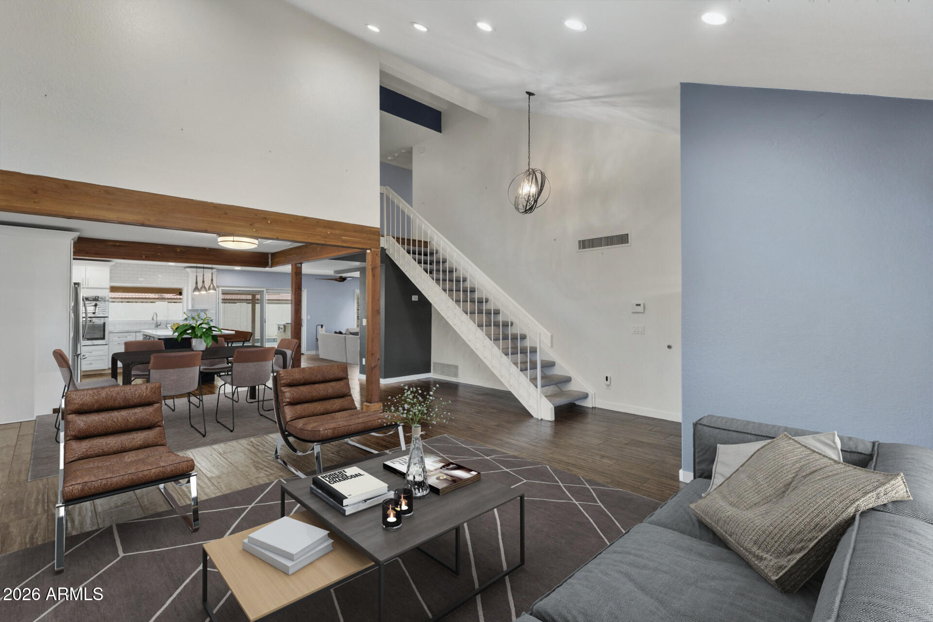 1331 E NORTHSHORE Drive