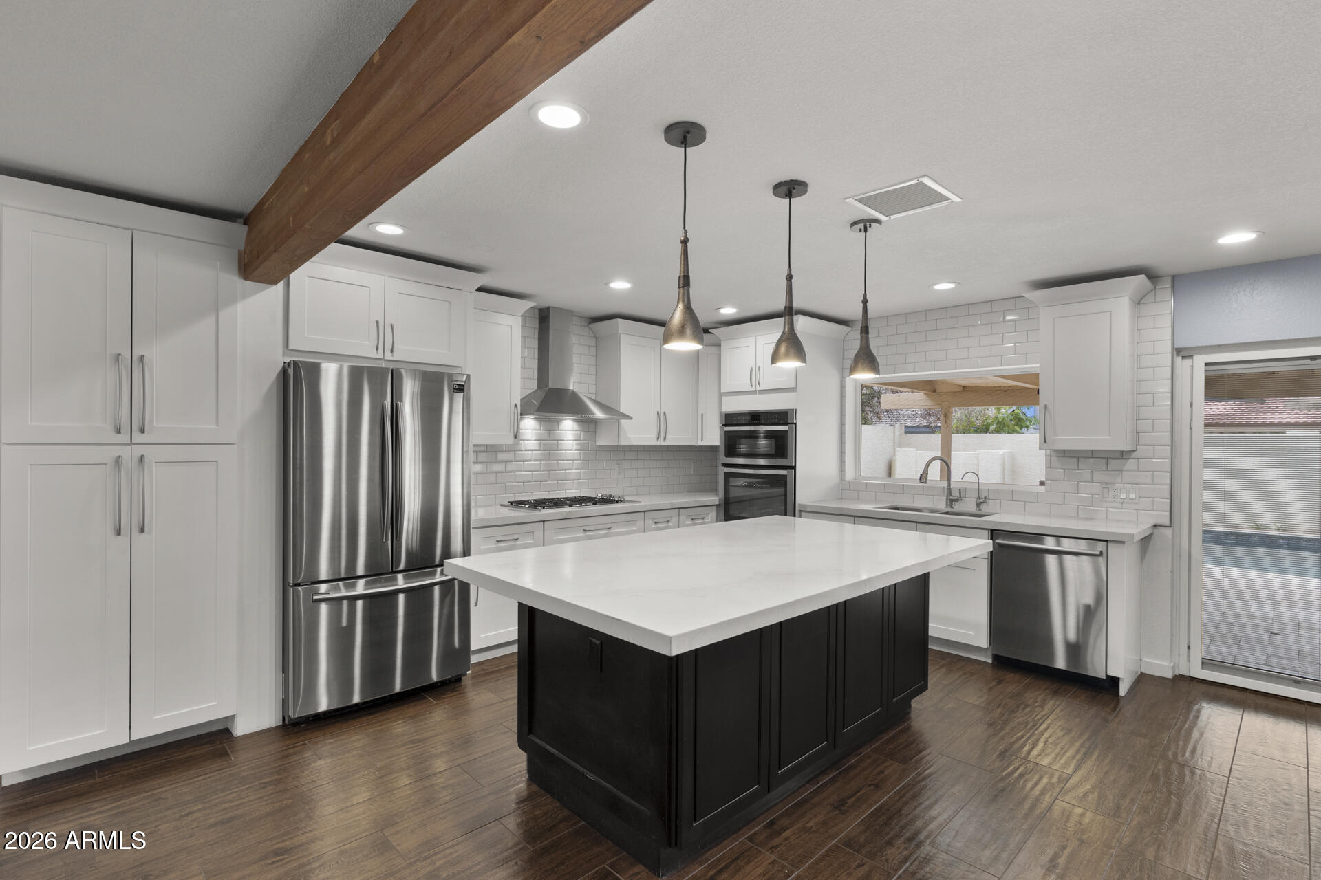 1331 E NORTHSHORE Drive