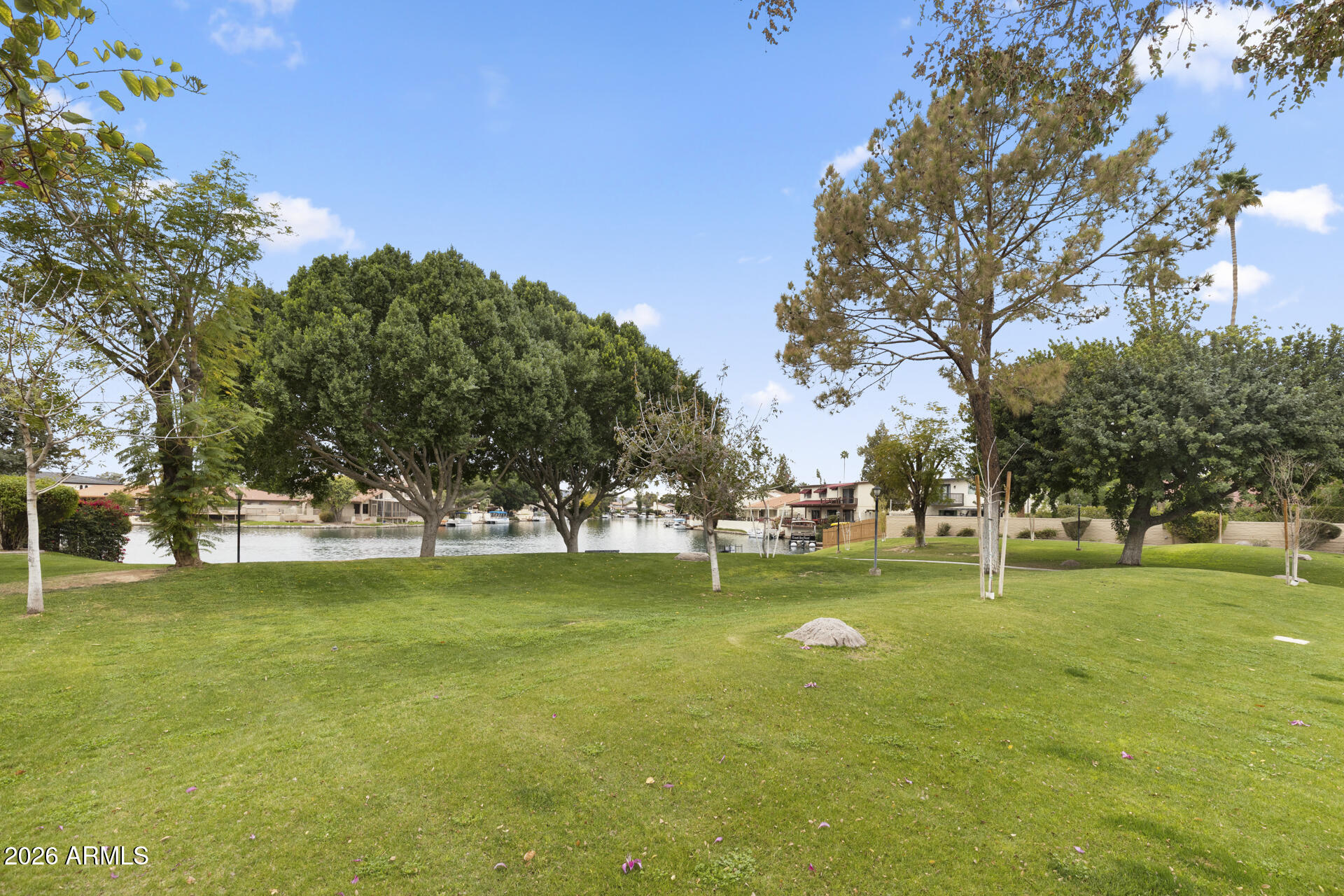 1331 E NORTHSHORE Drive