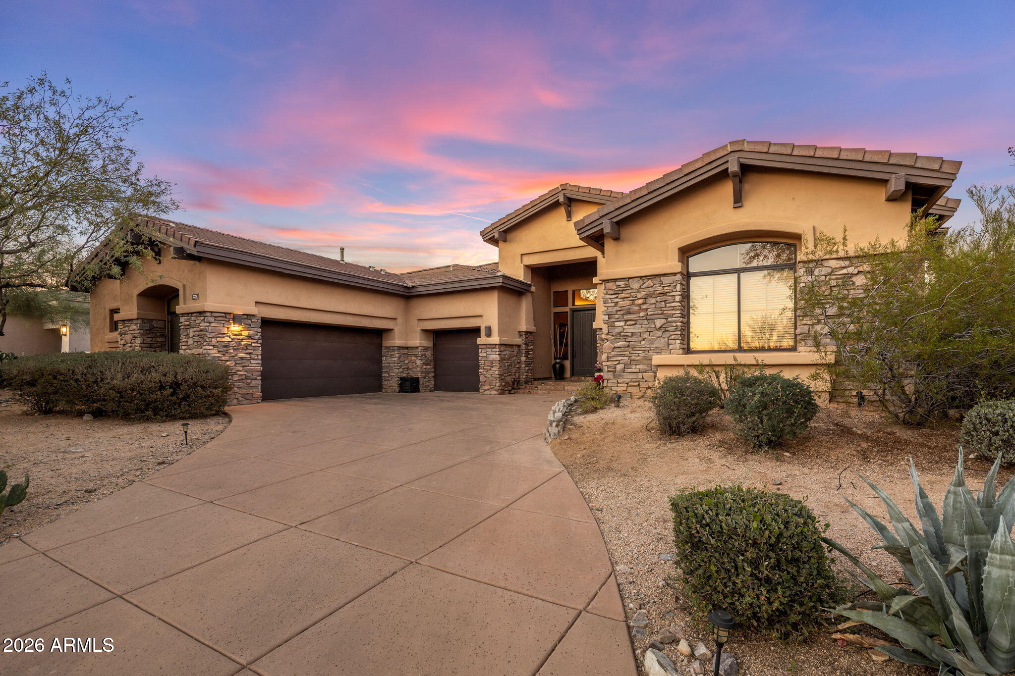 9290 E THOMPSON PEAK Parkway 228