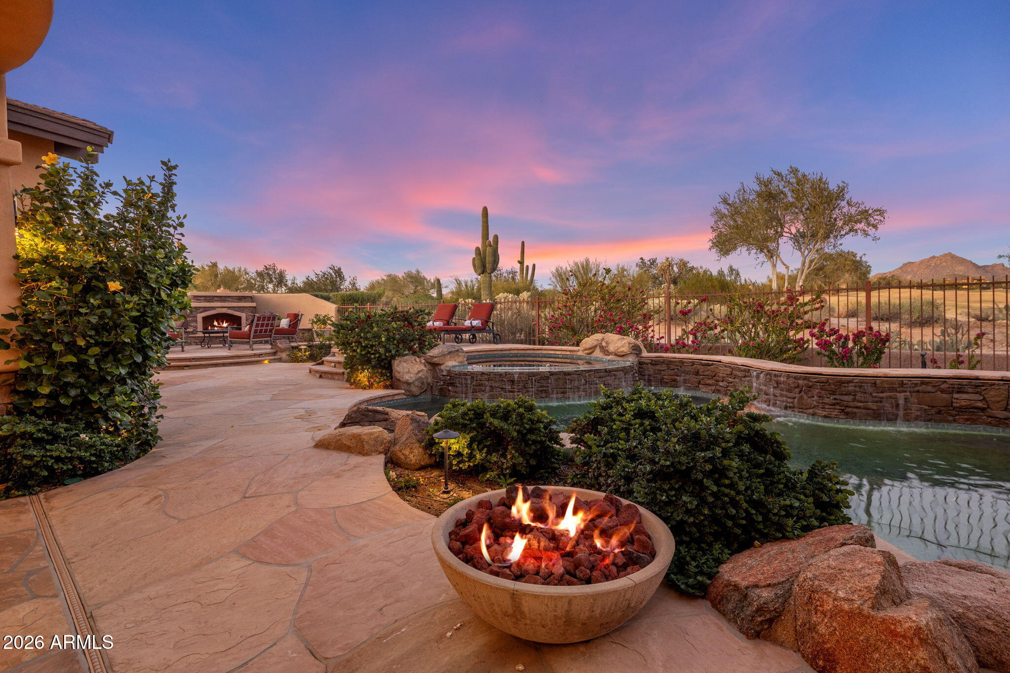 9290 E THOMPSON PEAK Parkway 228