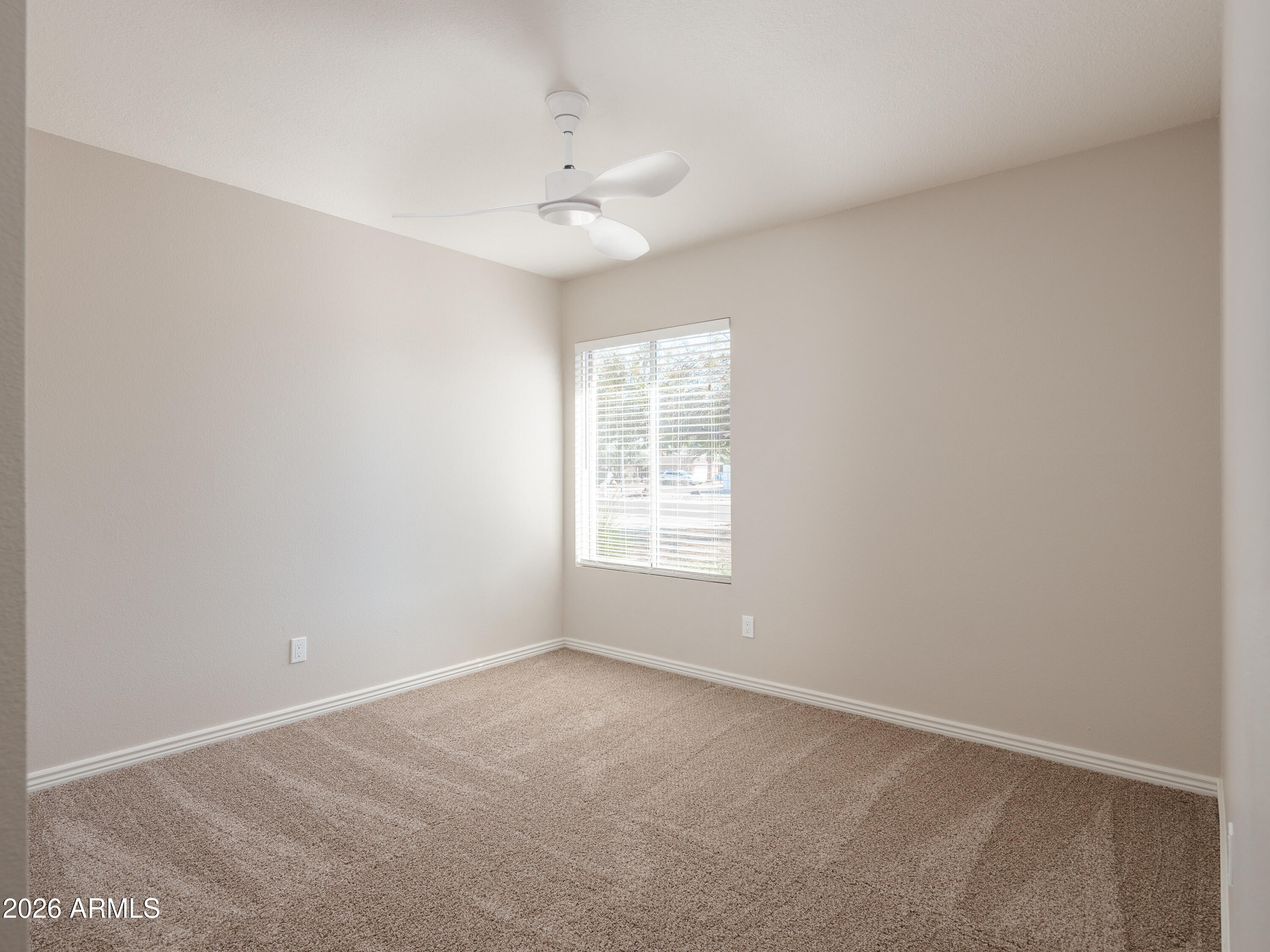 4916 E PERSHING Avenue