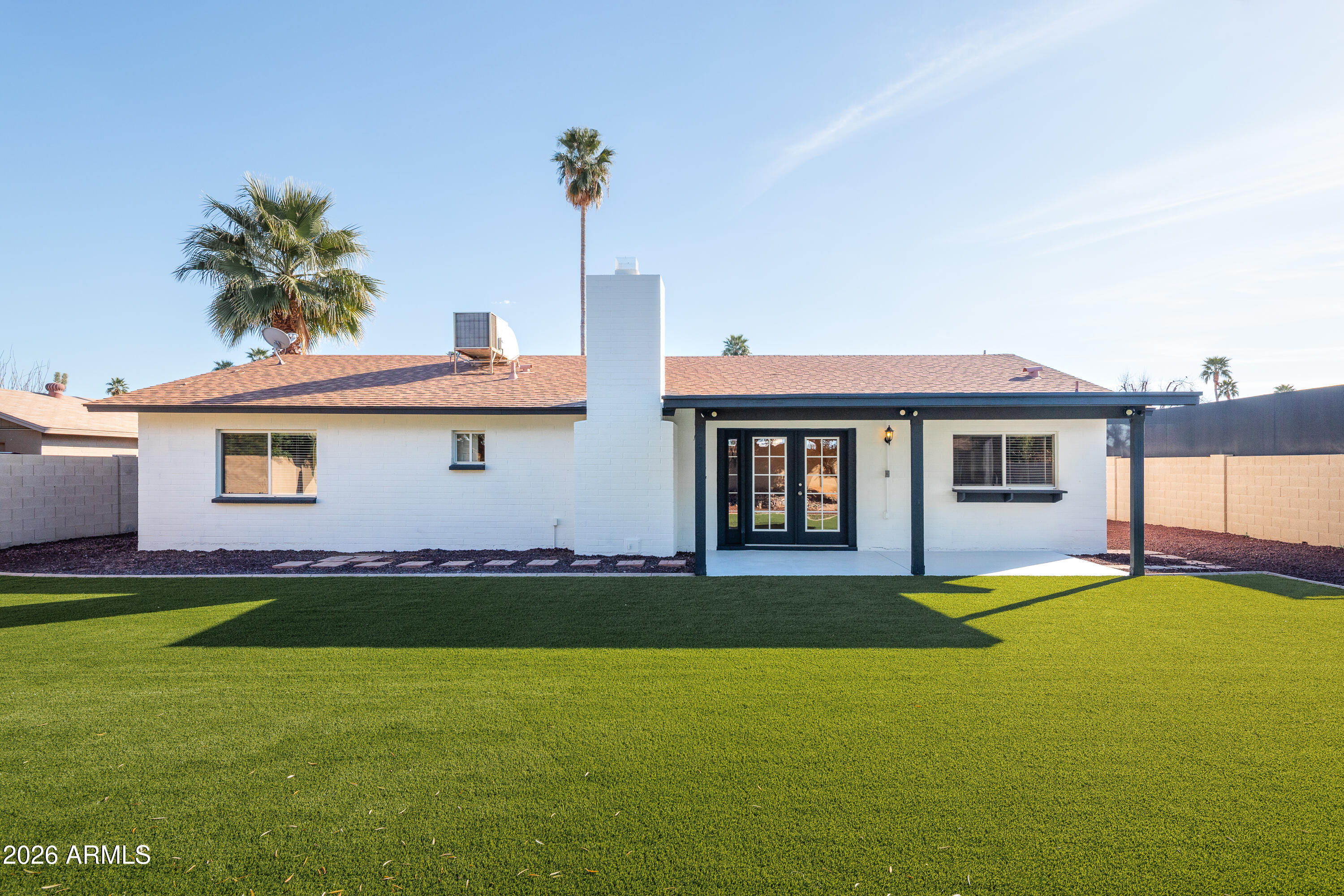 4916 E PERSHING Avenue