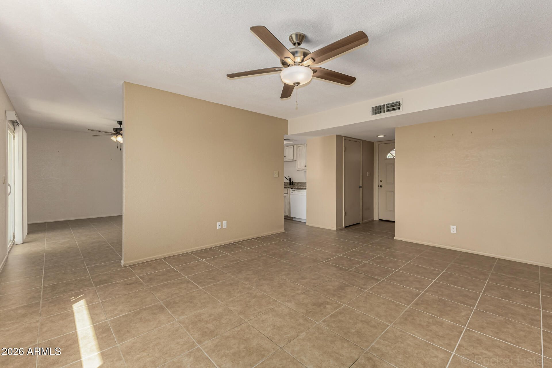 1241 W LAREDO Street
