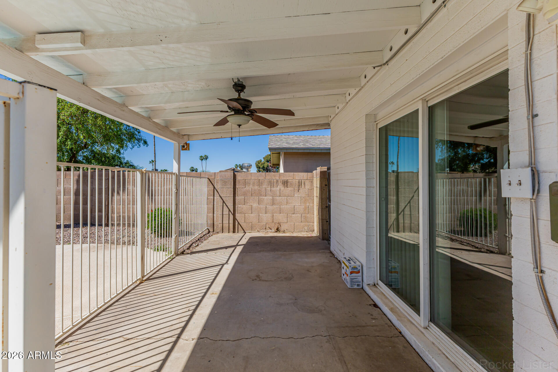 1241 W LAREDO Street