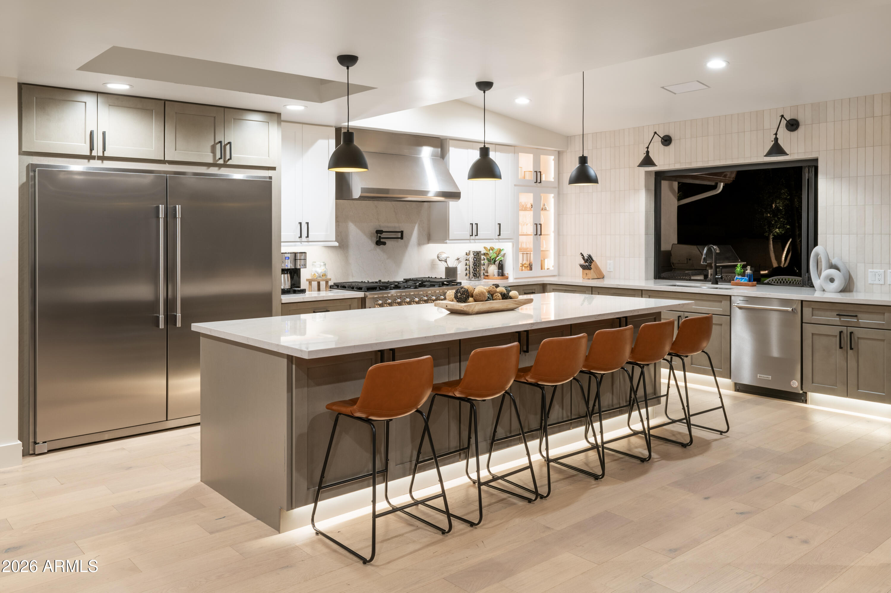 9833 E DESERT COVE Avenue