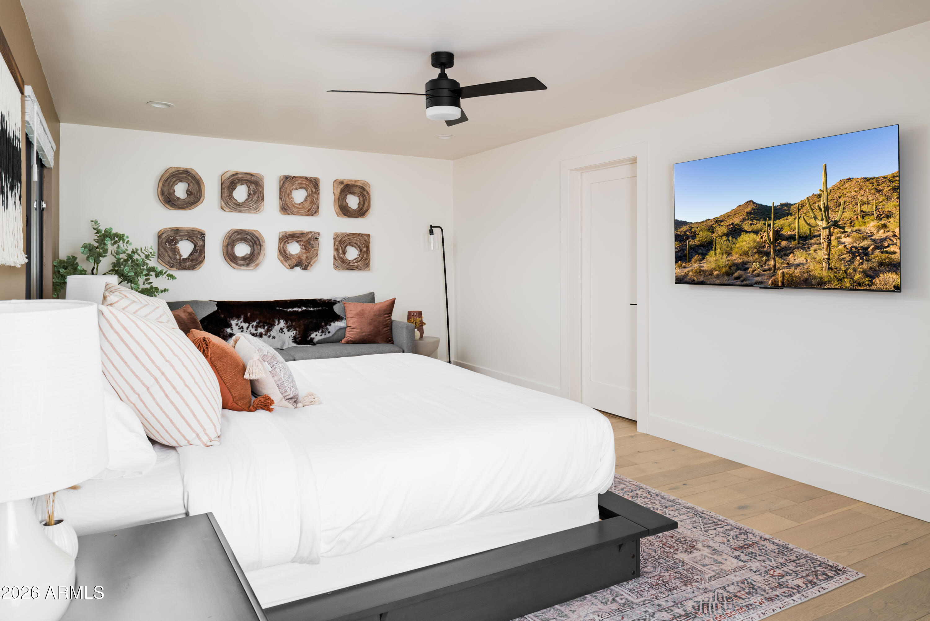 9833 E DESERT COVE Avenue