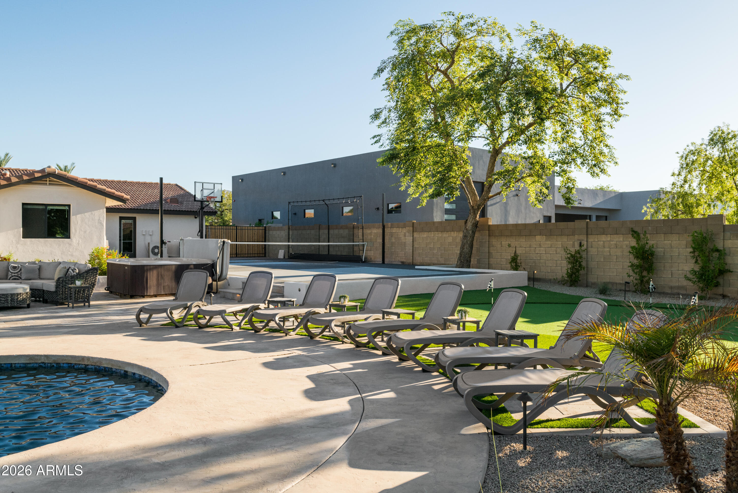 9833 E DESERT COVE Avenue