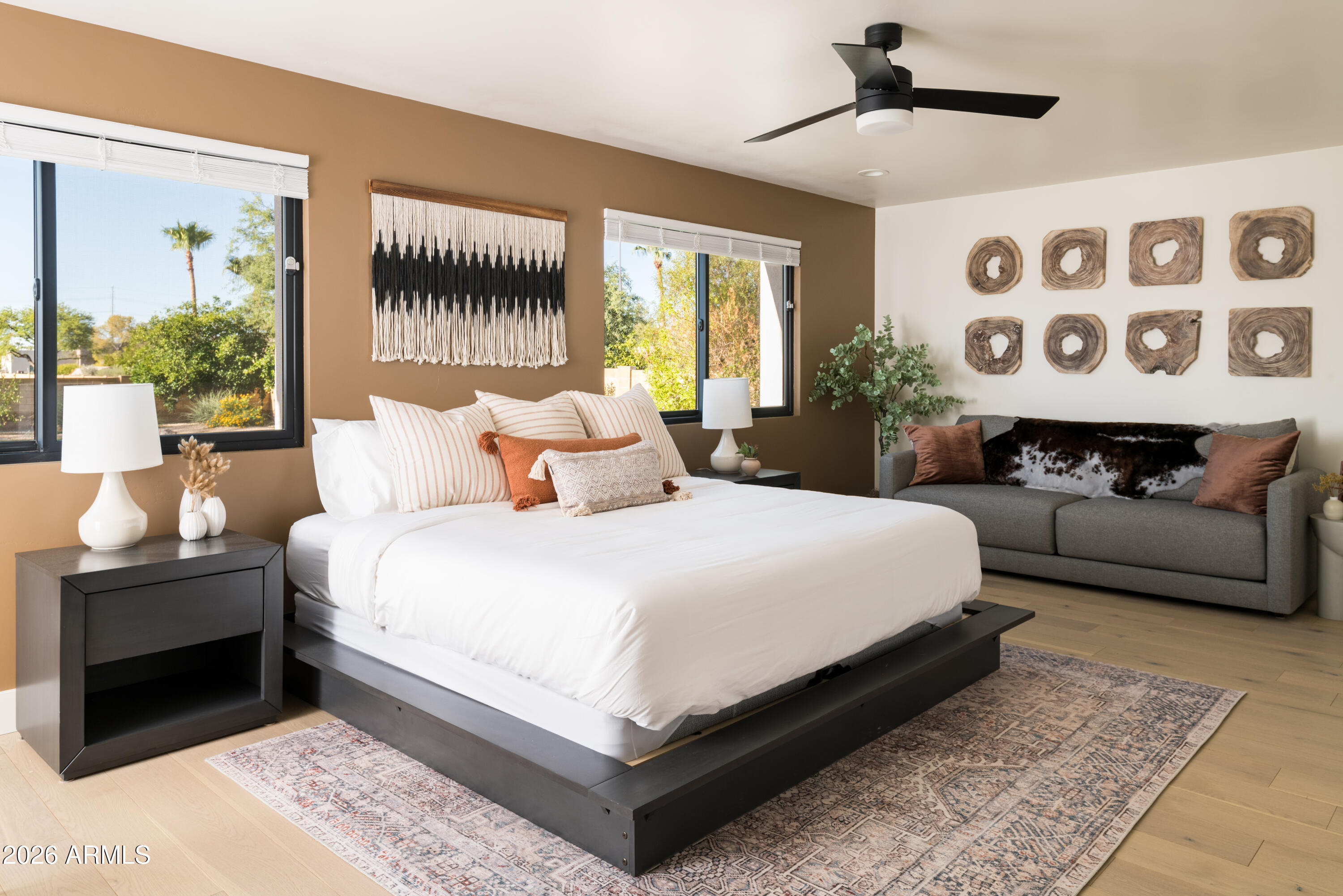 9833 E DESERT COVE Avenue