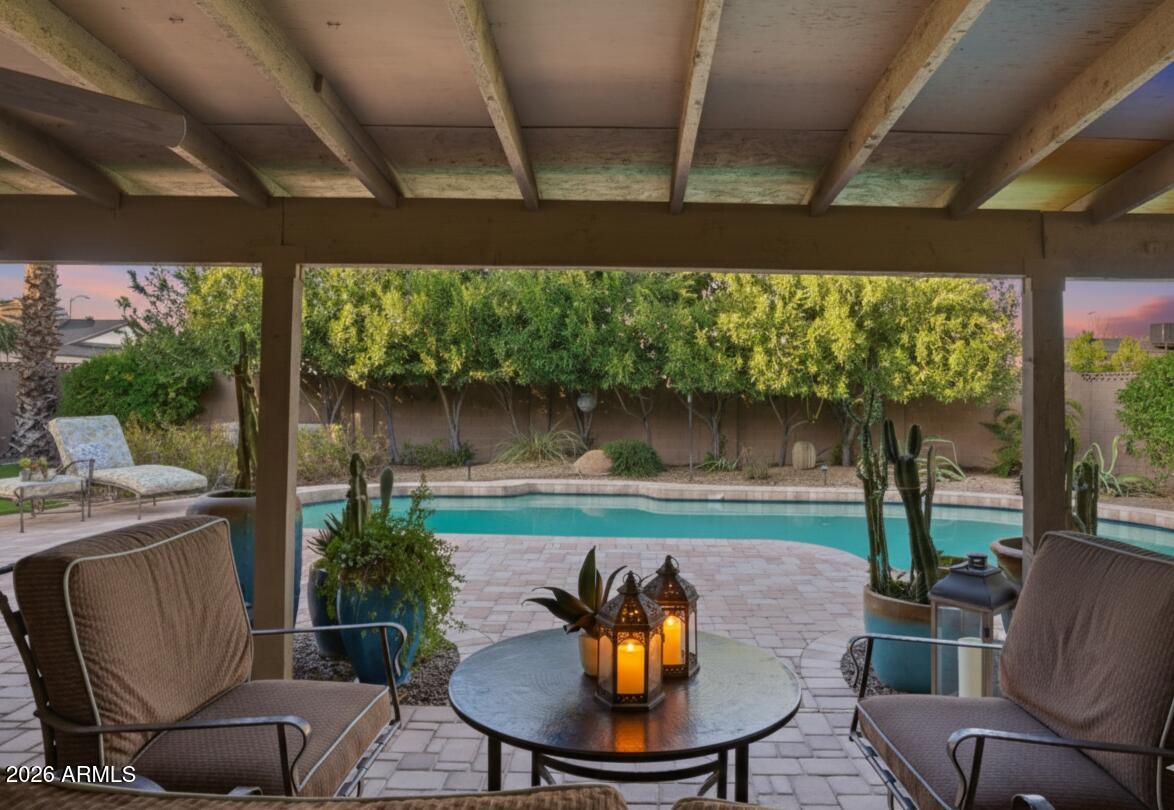 5008 E BLOOMFIELD Road