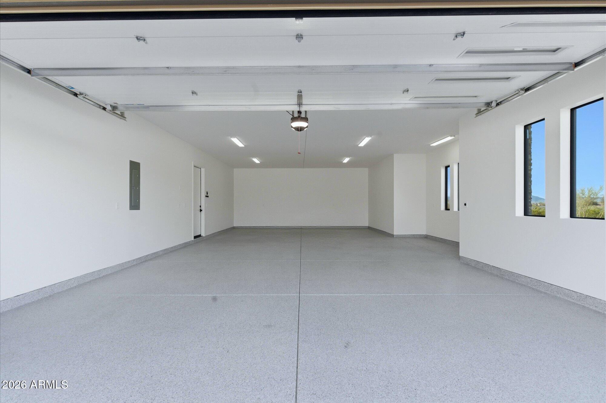 2991 W DESERT HILLS Drive 2