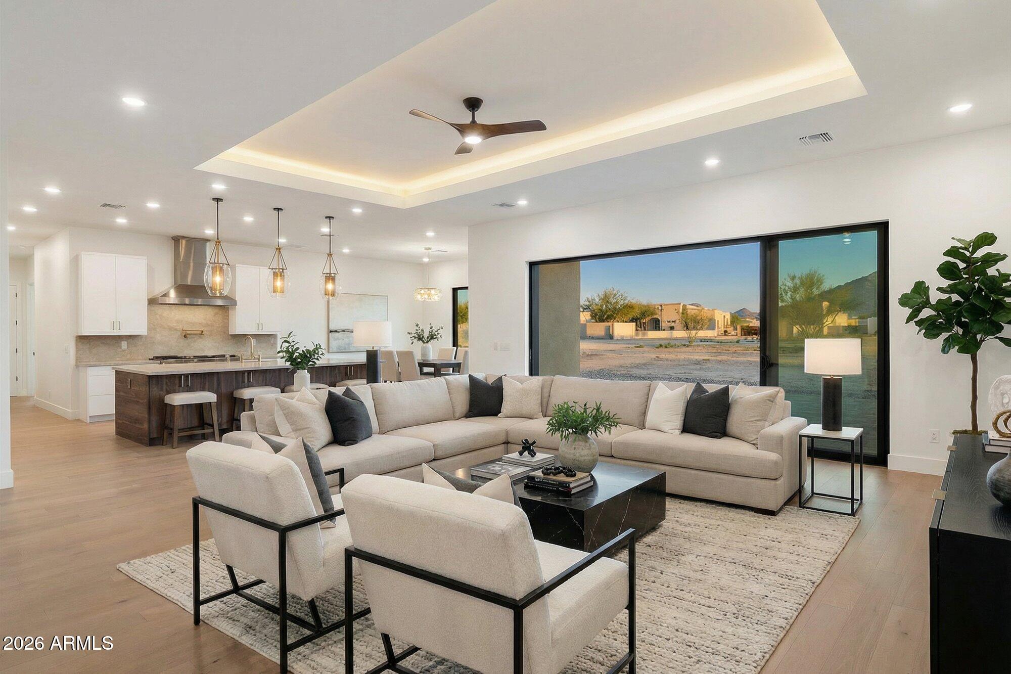 2991 W DESERT HILLS Drive 2