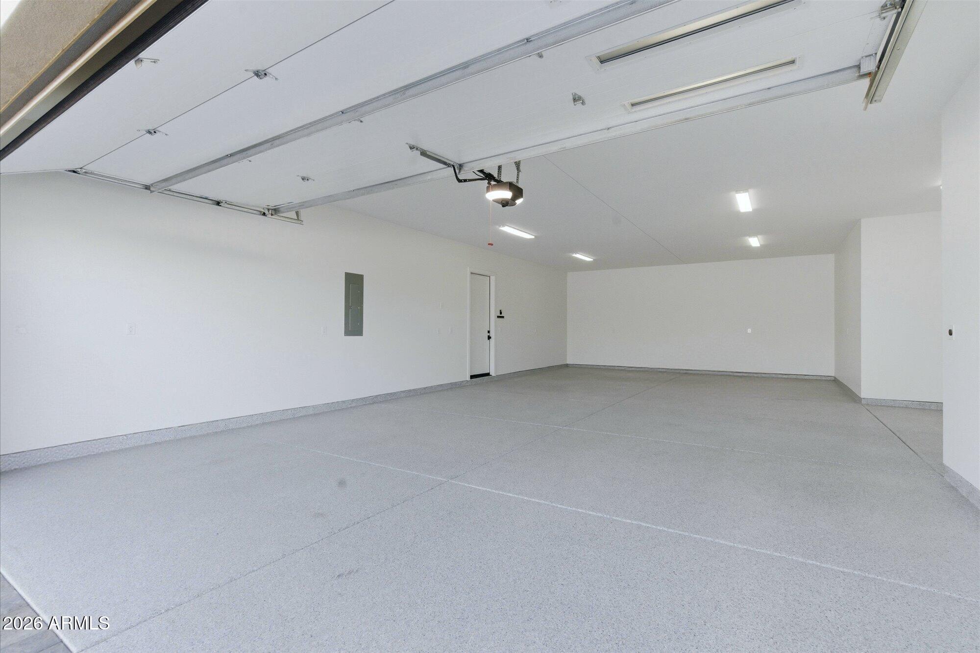 2991 W DESERT HILLS Drive 2