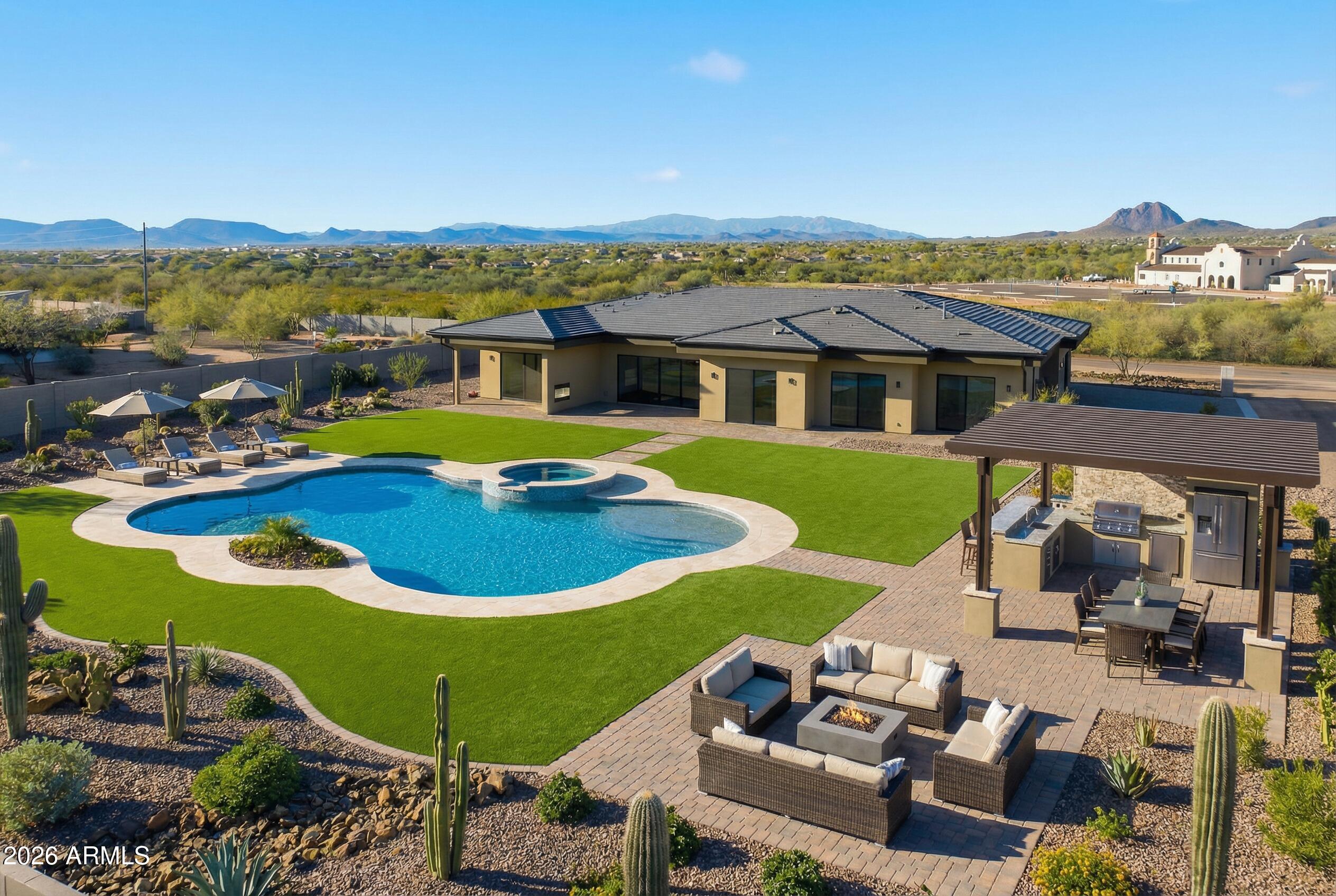 2991 W DESERT HILLS Drive 2