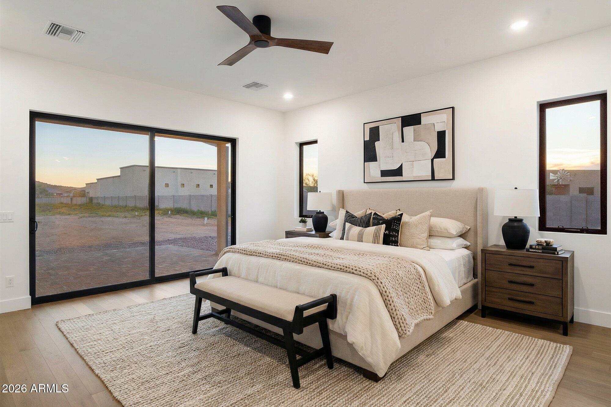 2991 W DESERT HILLS Drive 2