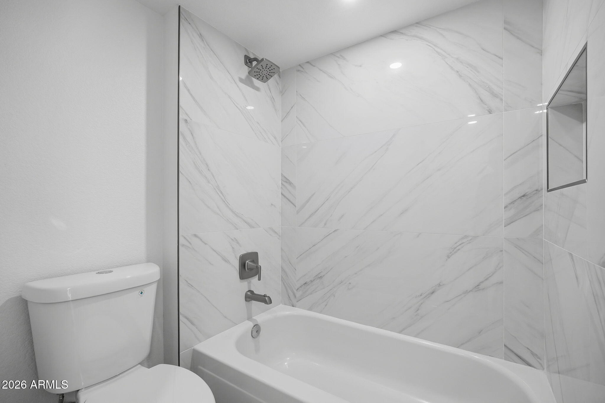 8330 N 21ST Drive J203